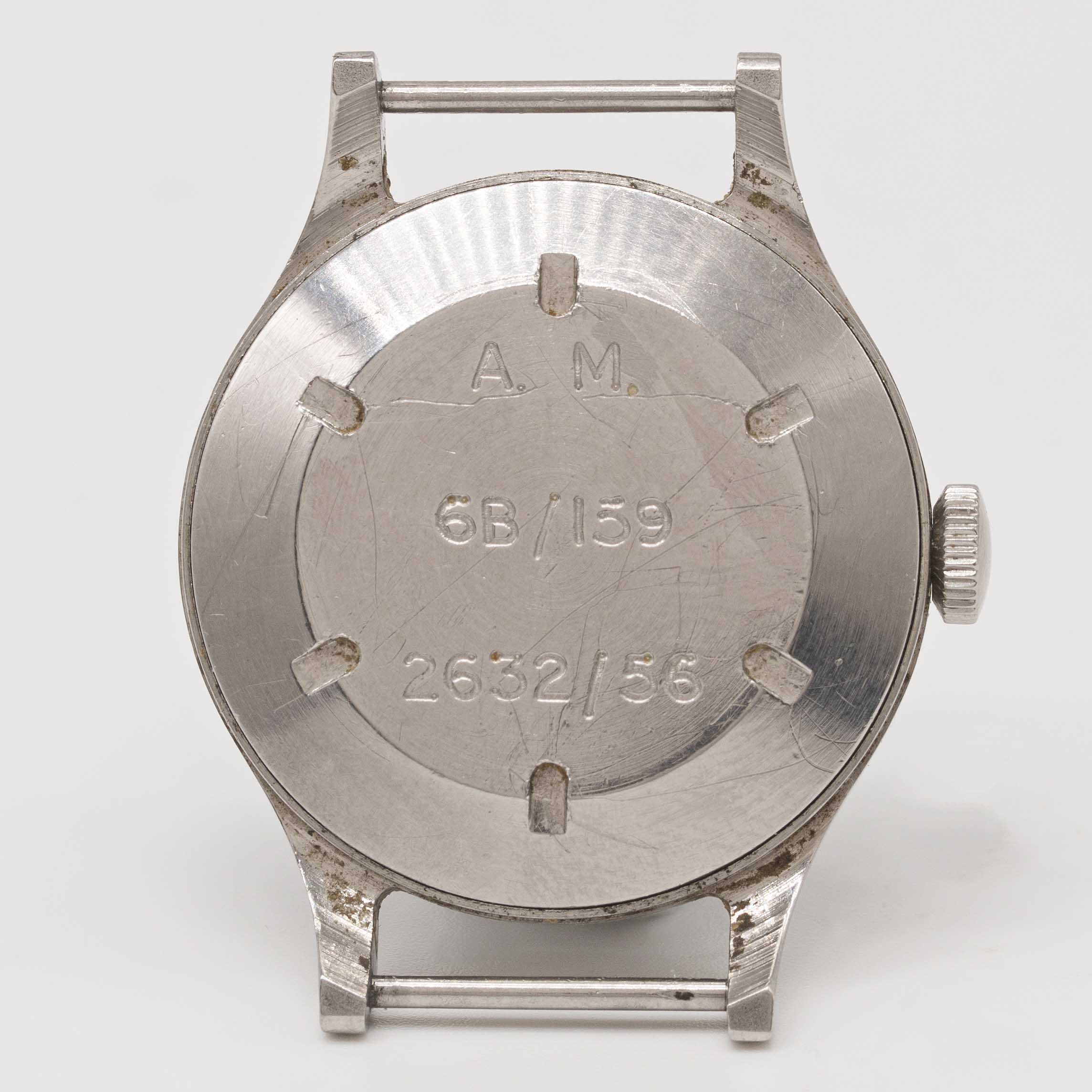 A GENTLEMAN'S STAINLESS STEEL BRITISH MILITARY OMEGA RAF PILOTS WRIST WATCH DATED 1956, WITH BLACK - Image 5 of 6