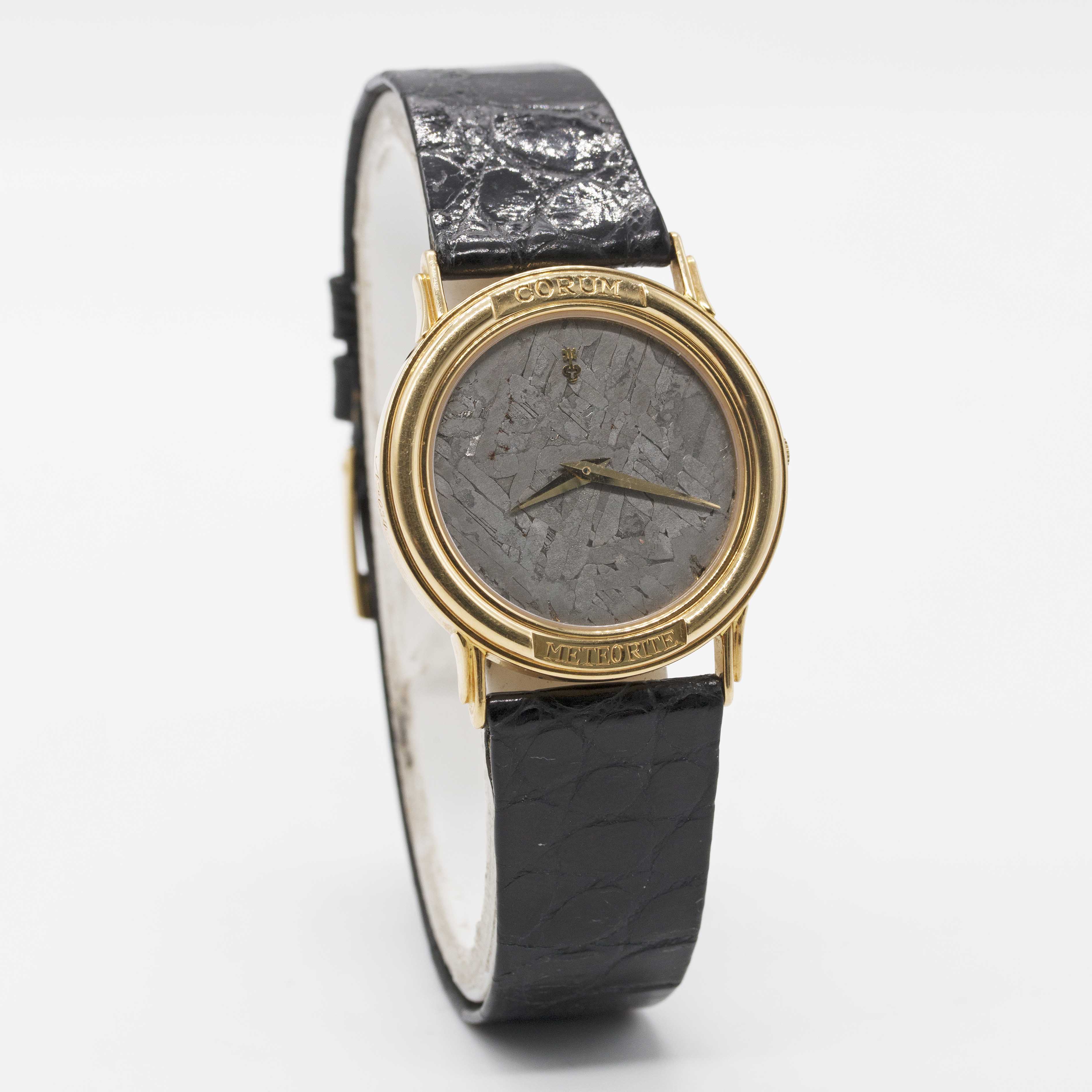 AN 18K SOLID YELLOW GOLD CORUM METEORITE WRIST WATCH CIRCA 1990s, REF. 50450-56 WITH "METEORITE DIAL - Image 4 of 8