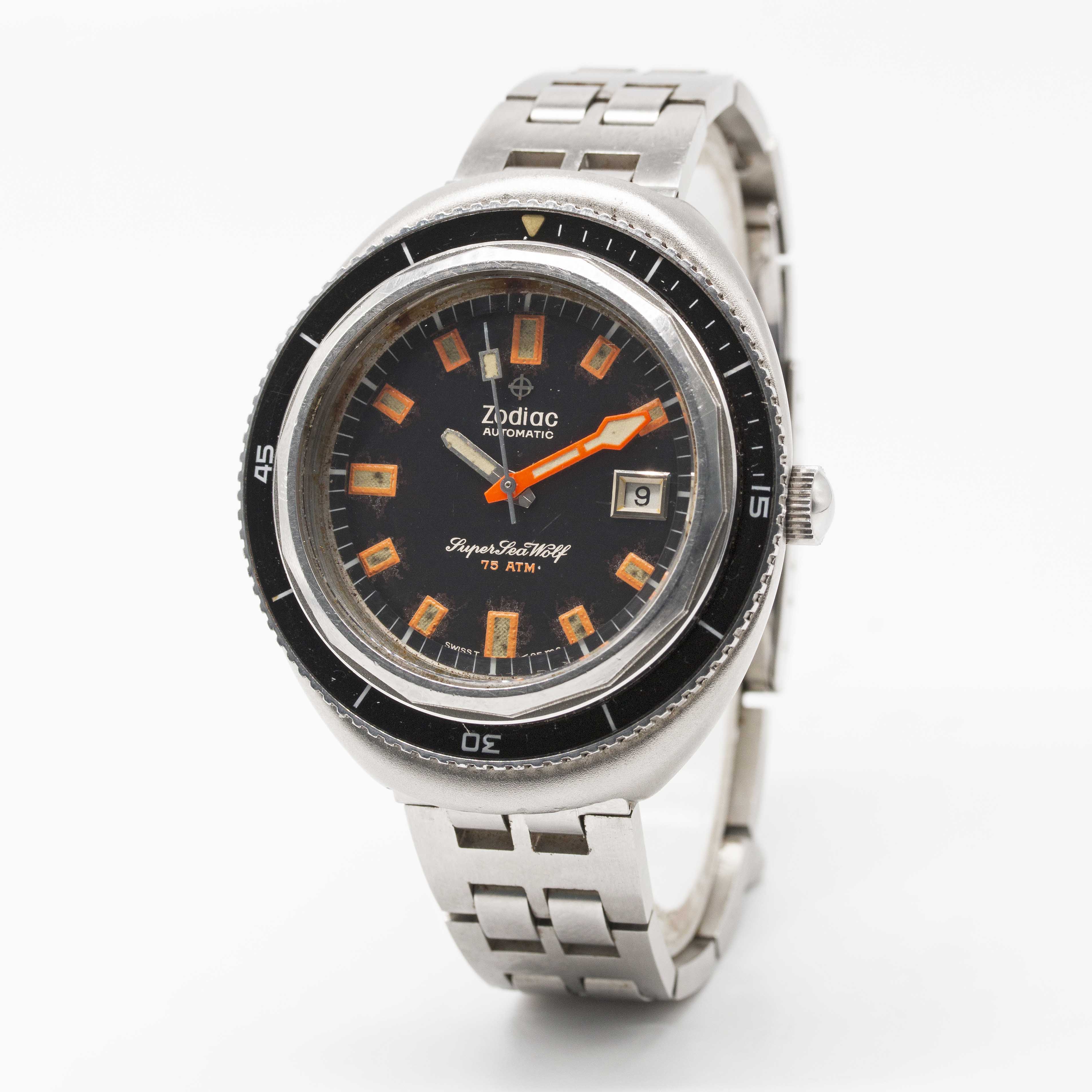 A GENTLEMAN'S STAINLESS STEEL ZODIAC SUPER SEA WOLF AUTOMATIC DIVERS BRACELET WATCH CIRCA 1970, REF. - Image 3 of 7