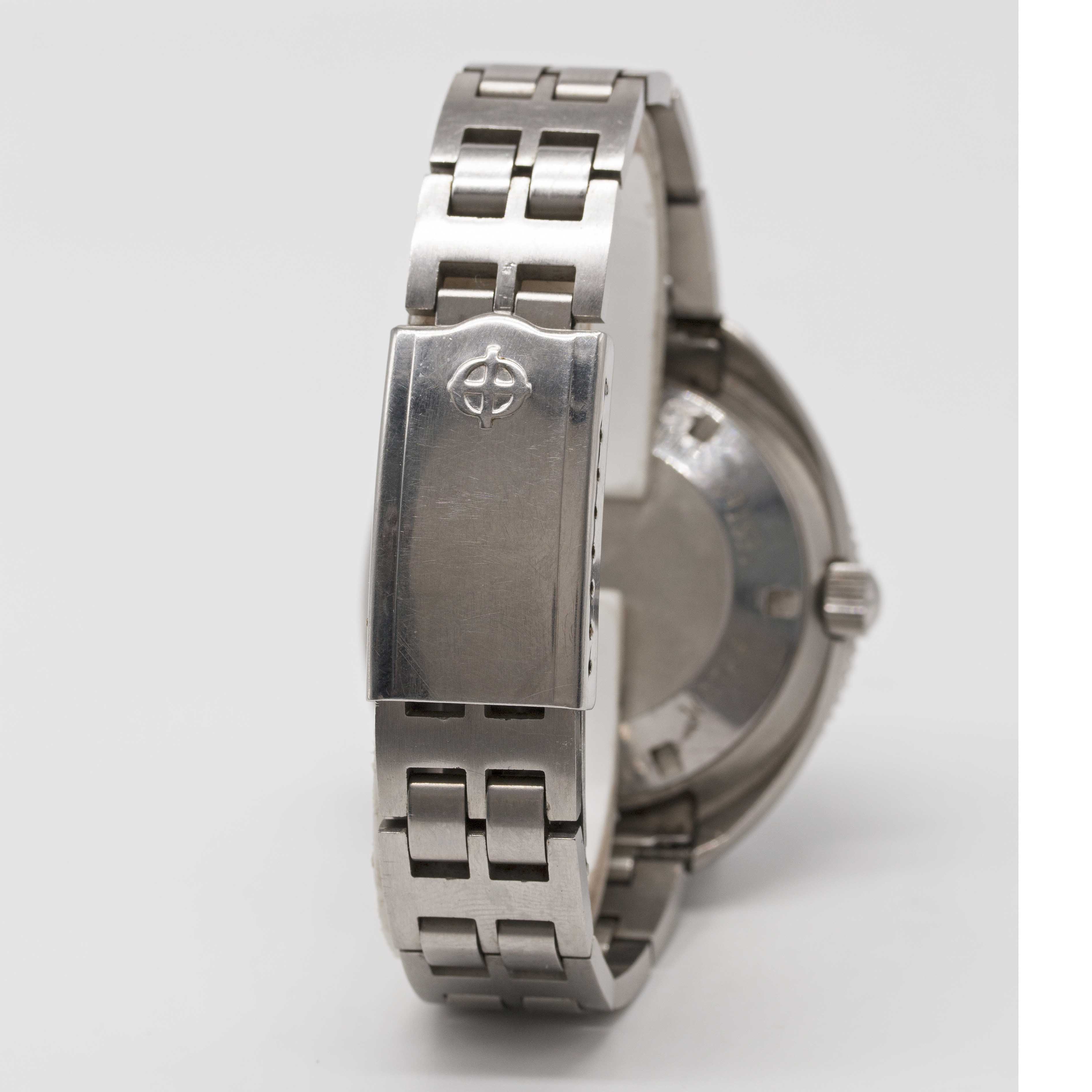 A GENTLEMAN'S STAINLESS STEEL ZODIAC SUPER SEA WOLF AUTOMATIC DIVERS BRACELET WATCH CIRCA 1970, REF. - Image 5 of 7