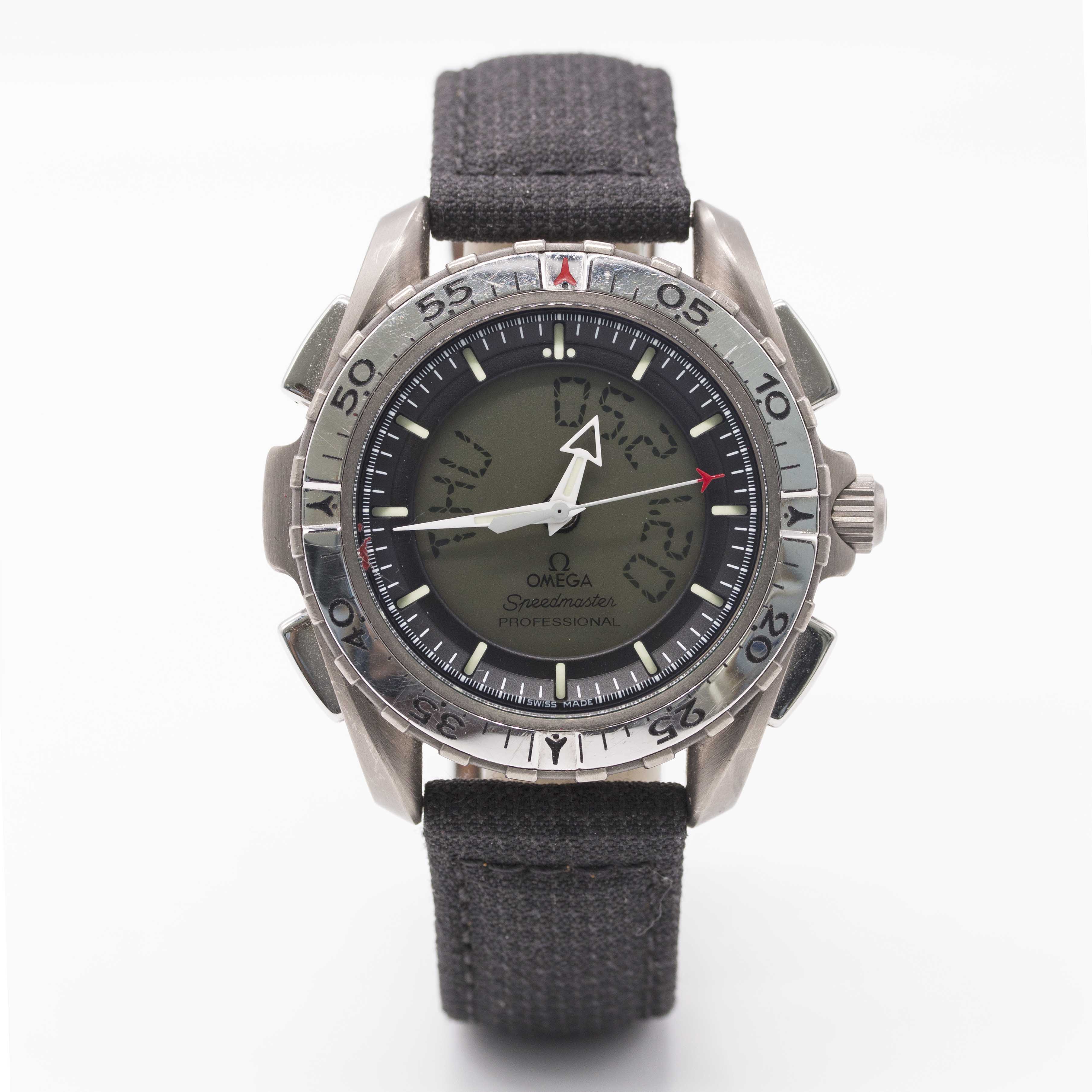 A GENTLEMAN'S TITANIUM OMEGA SPEEDMASTER PROFESSIONAL X-33 WRIST WATCH CIRCA 1998, REF. 3290.50.00 - Image 2 of 10