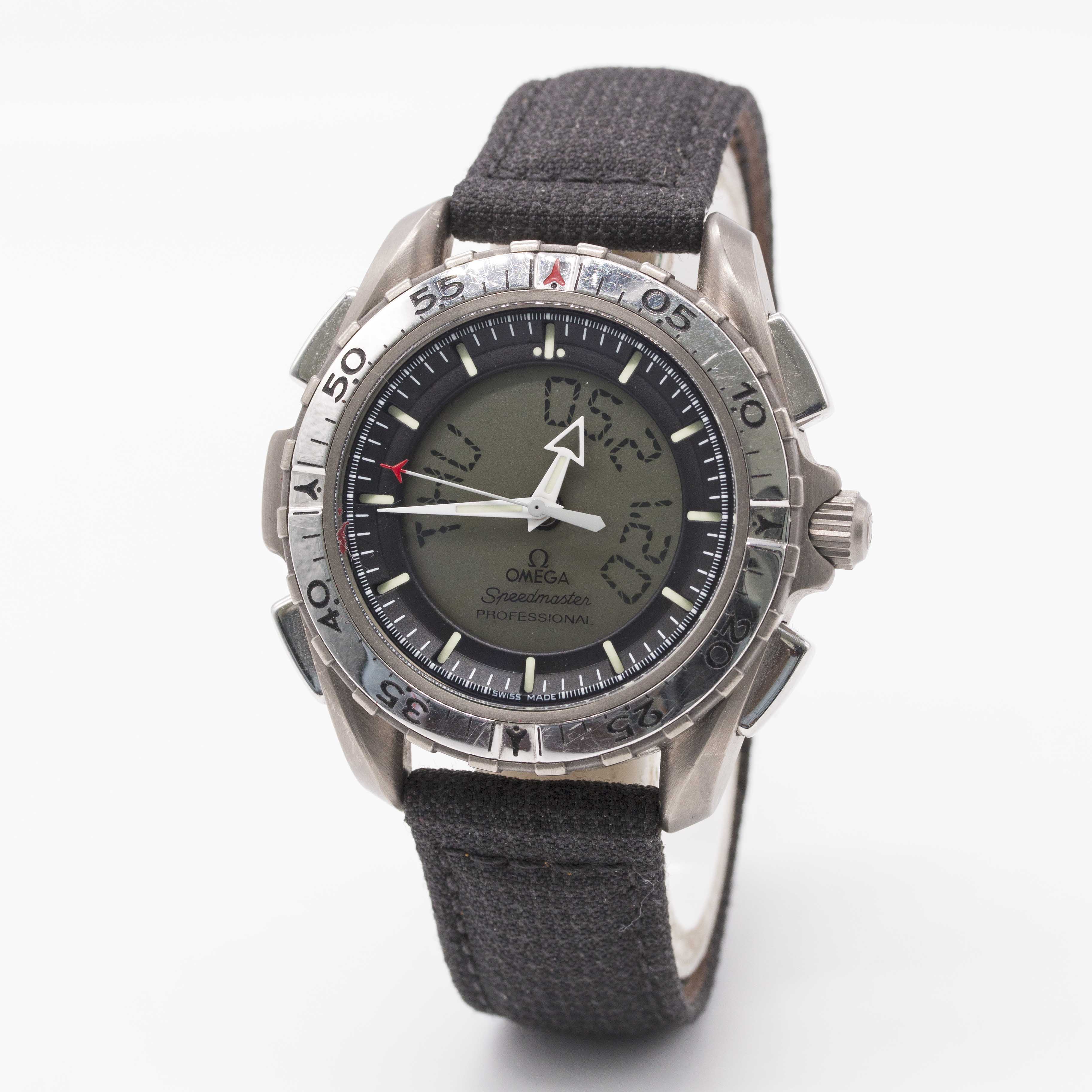 A GENTLEMAN'S TITANIUM OMEGA SPEEDMASTER PROFESSIONAL X-33 WRIST WATCH CIRCA 1998, REF. 3290.50.00 - Image 3 of 10