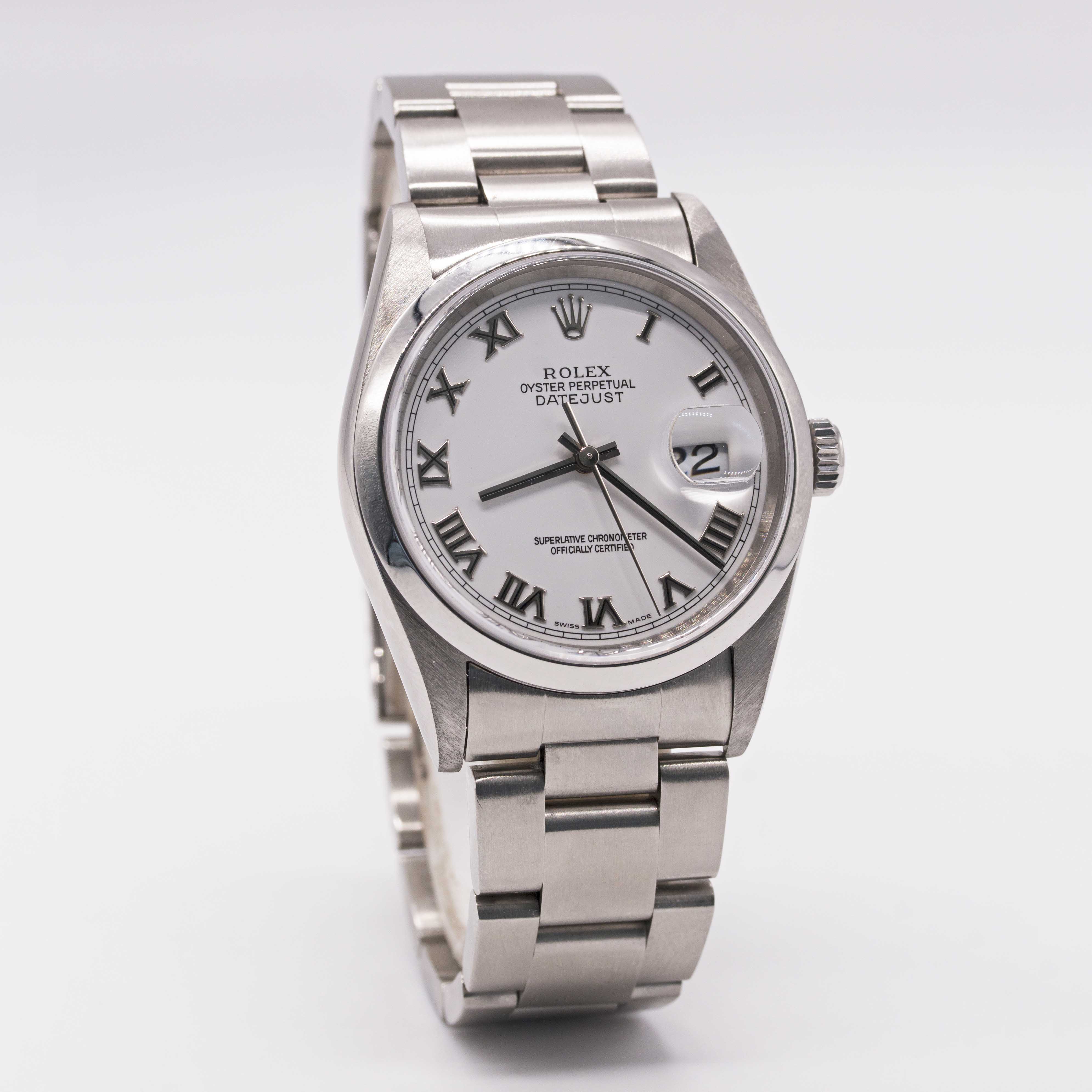 A GENTLEMAN'S STAINLESS STEEL ROLEX OYSTER PERPETUAL DATEJUST BRACELET WATCH CIRCA 2005, REF. - Image 4 of 9