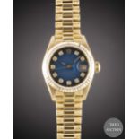 A LADIES 18K SOLID GOLD ROLEX OYSTER PERPETUAL DATEJUST BRACELET WATCH CIRCA 1985, REF. 69178 WITH