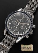 A POSSIBLY UNIQUE GENTLEMAN'S STAINLESS STEEL OMEGA SPEEDMASTER CHRONOGRAPH BRACELET WATCH CIRCA