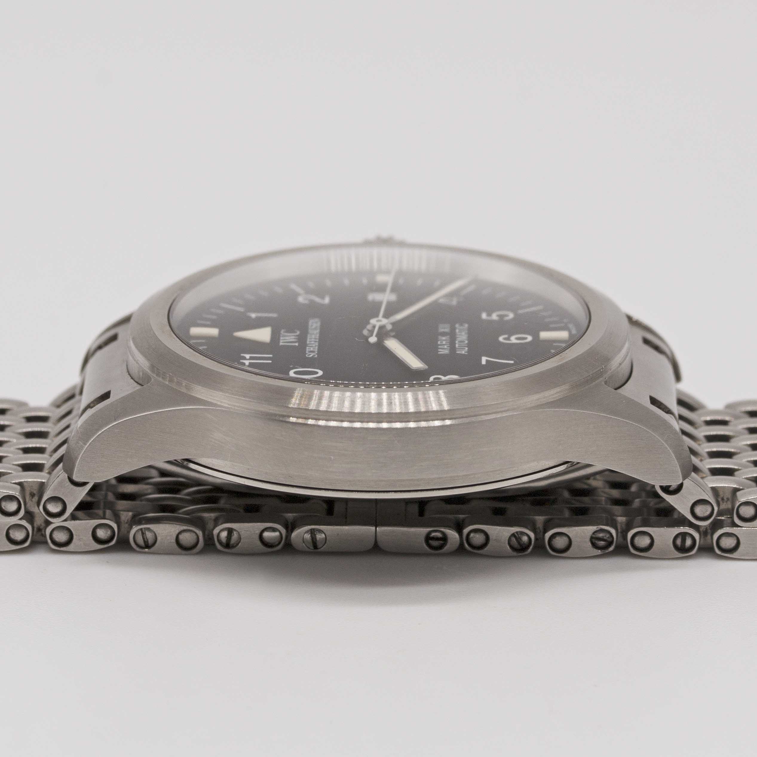 A GENTLEMAN'S STAINLESS STEEL IWC MARK XII AUTOMATIC BRACELET WATCH CIRCA 2000, REF. 3241 WITH IWC - Image 9 of 10