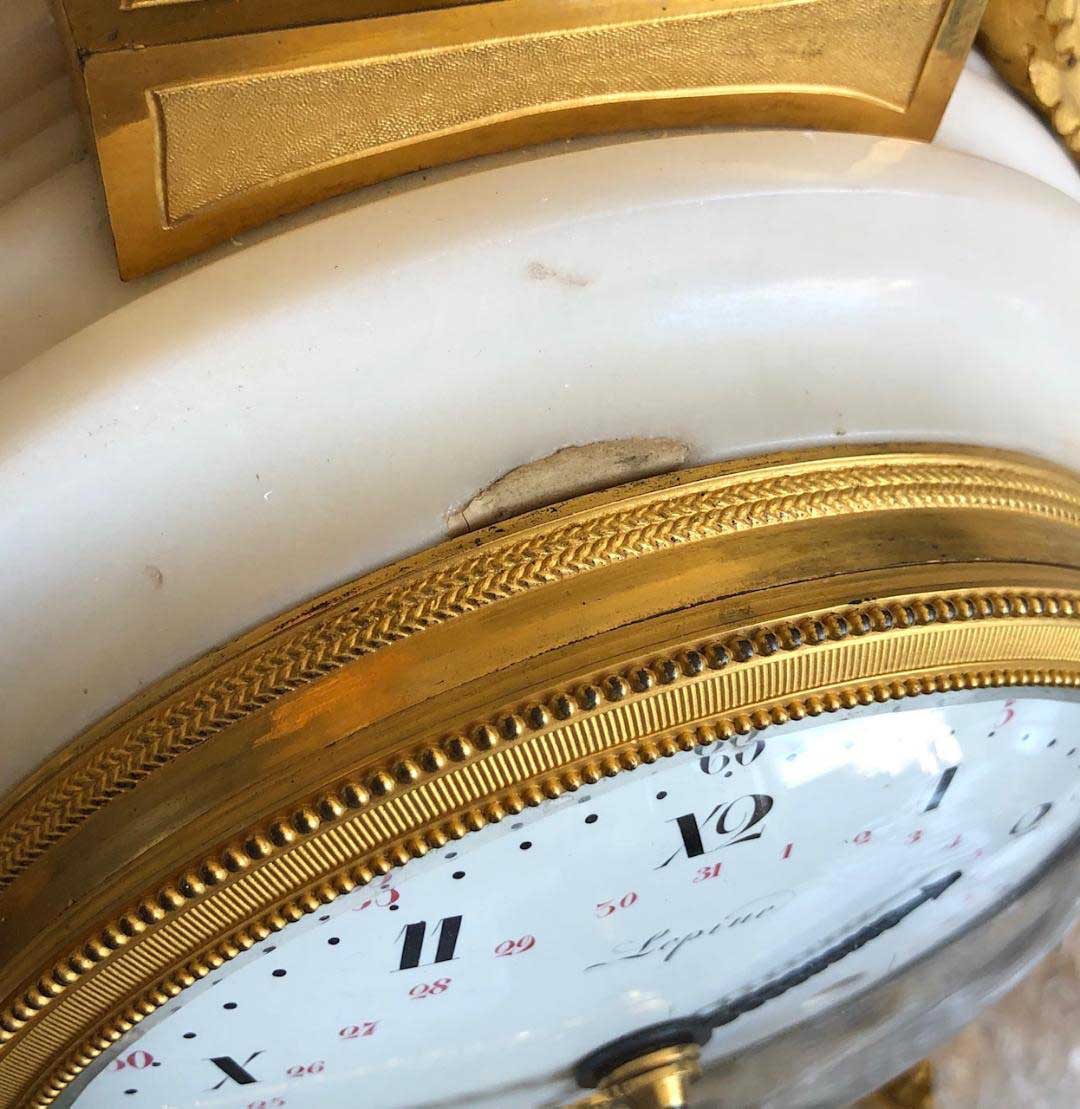 A RARE LOUIS XVI ORMOLU & WHITE MARBLE STRIKING MANTEL CLOCK WITH CALENDAR DIAL BY LEPINE, NO. - Image 5 of 7