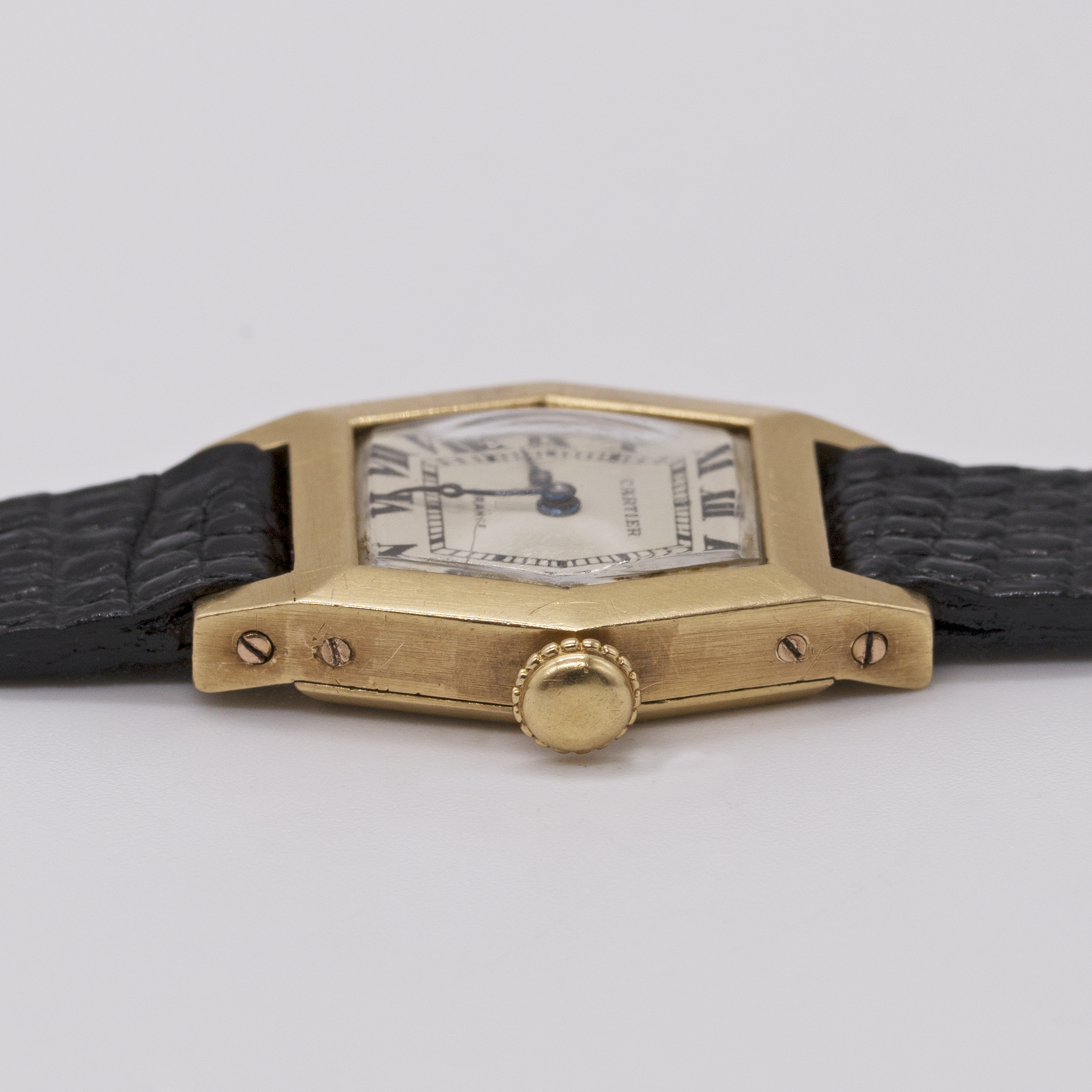 A RARE LADIES 18K SOLID GOLD CARTIER FRANCE WRIST WATCH CIRCA 1940 - Image 8 of 9