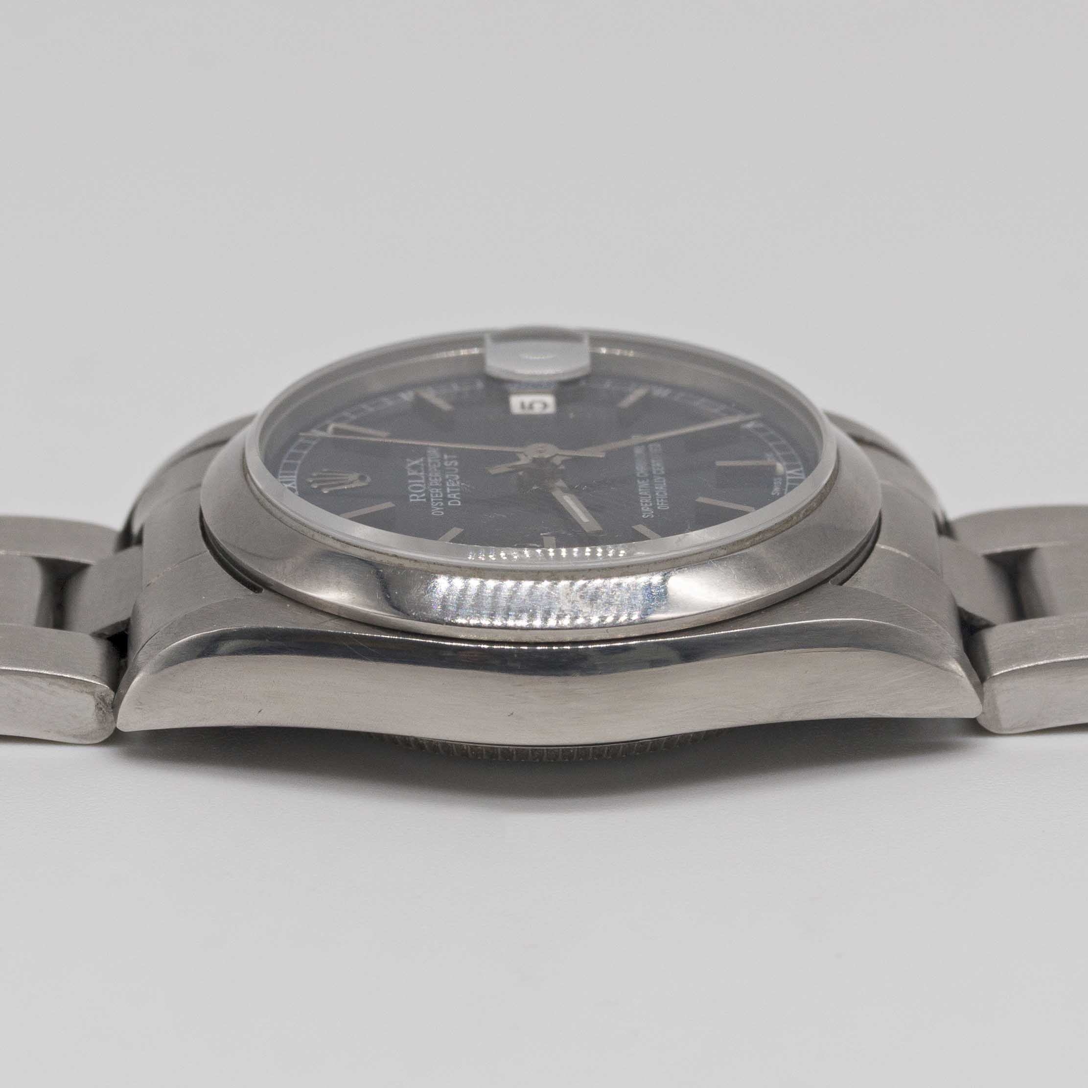 A MID SIZE STAINLESS STEEL ROLEX OYSTER PERPETUAL DATEJUST BRACELET WATCH CIRCA 2001, REF. 78240 - Image 9 of 9