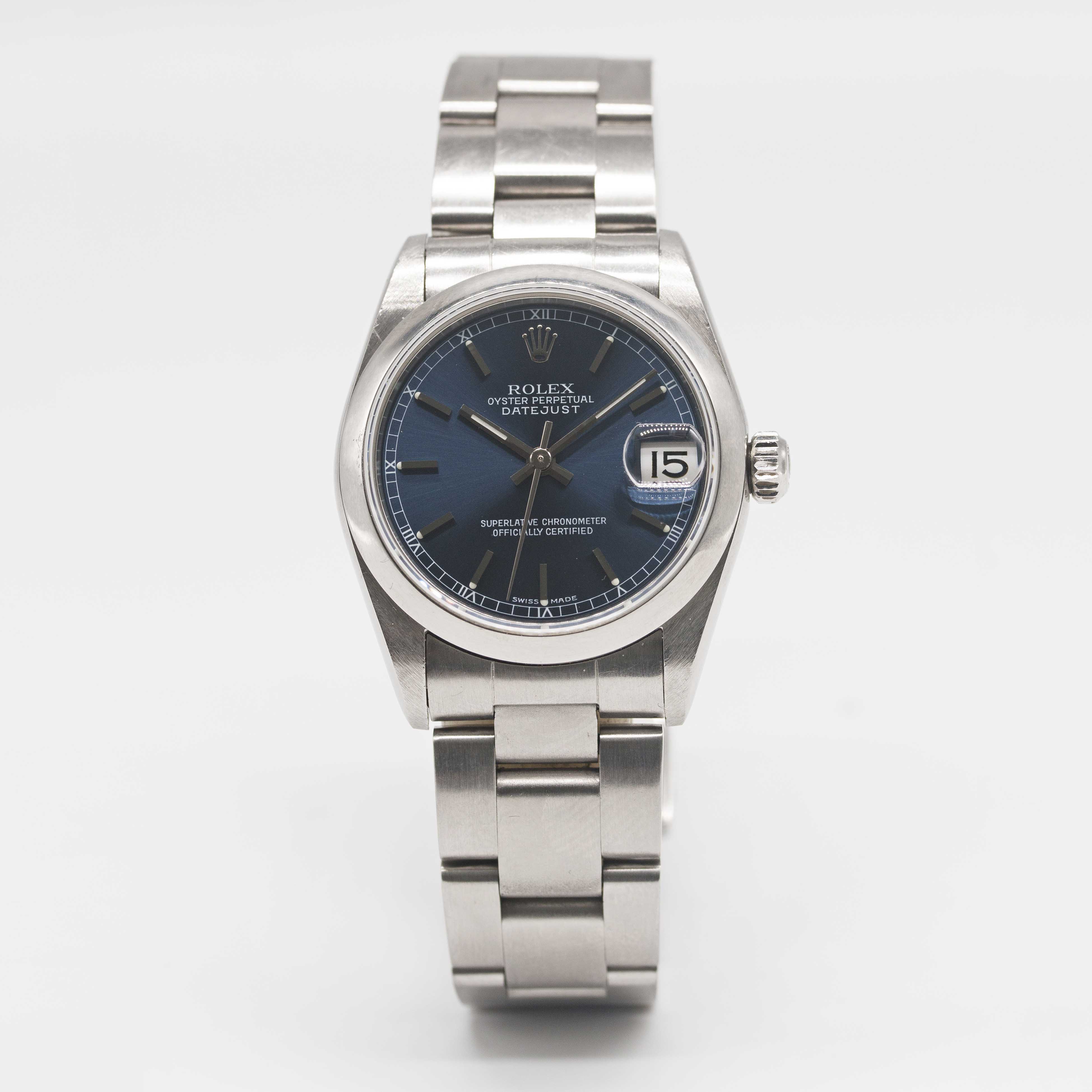A MID SIZE STAINLESS STEEL ROLEX OYSTER PERPETUAL DATEJUST BRACELET WATCH CIRCA 2001, REF. 78240 - Image 2 of 9