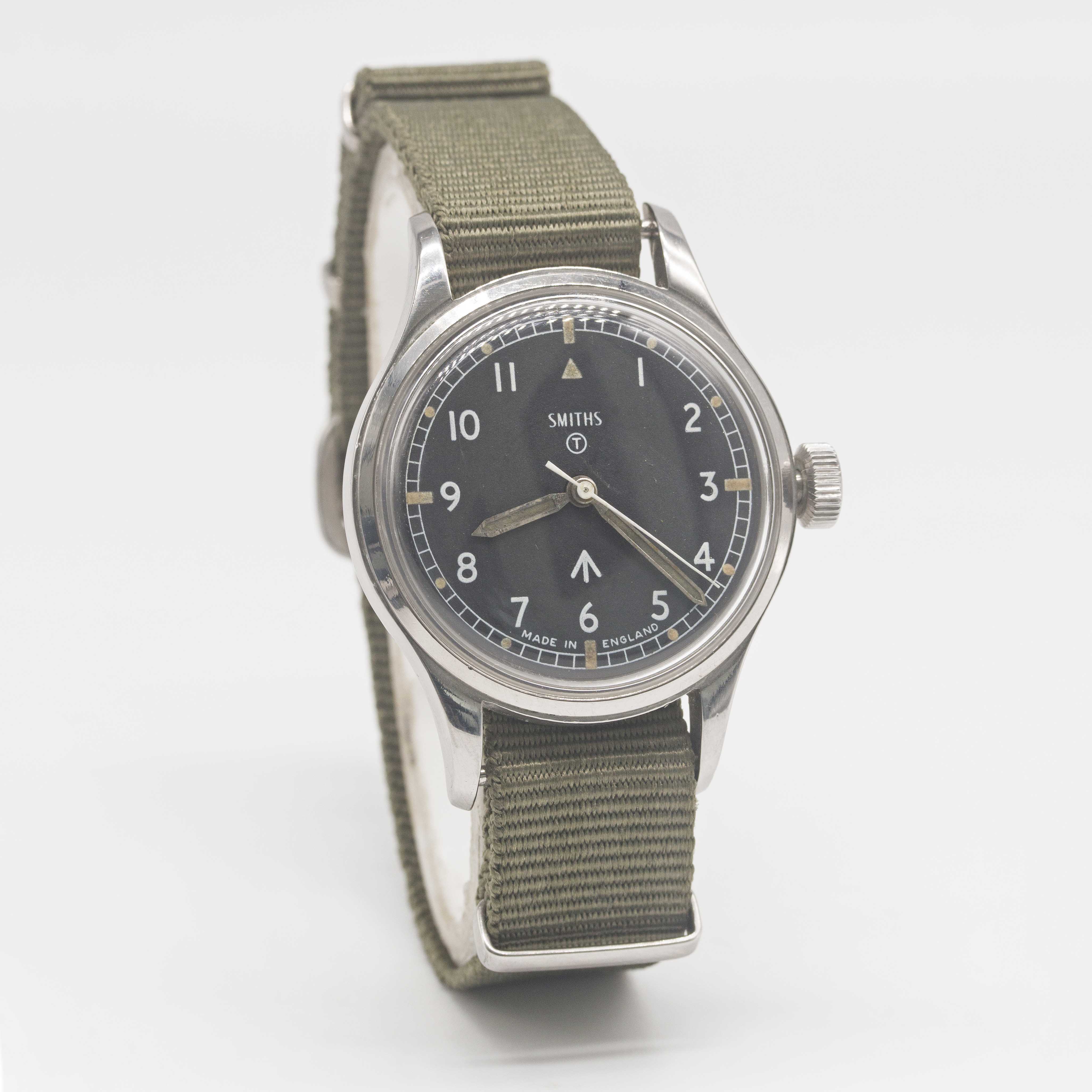 A GENTLEMAN'S STAINLESS STEEL BRITISH MILITARY SMITHS WRIST WATCH DATED 1970 Movement: 17J, manual - Image 4 of 8