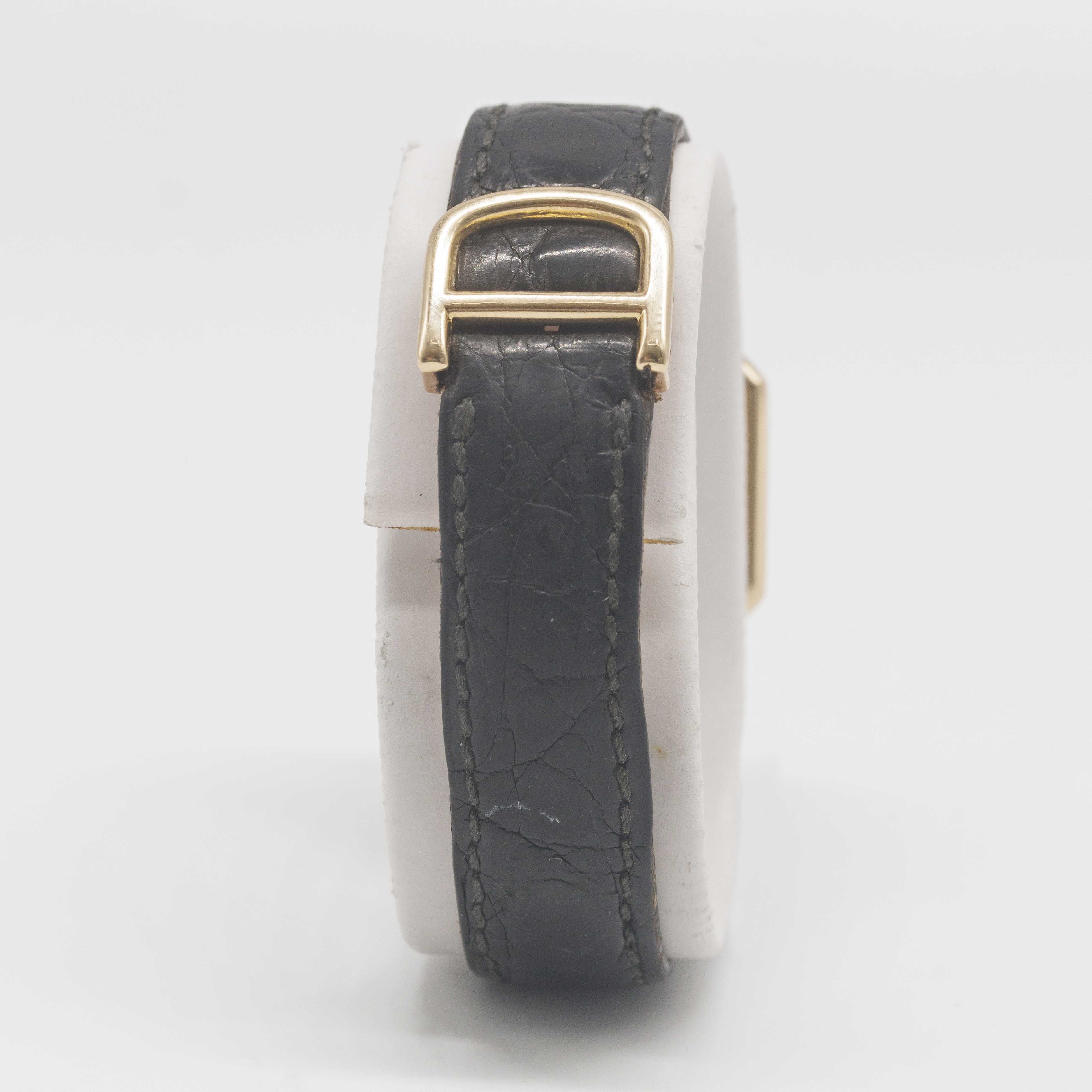 A LADIES 18K SOLID GOLD CARTIER CEINTURE WRIST WATCH CIRCA 1980 Movement: 17J, manual wind, cal. - Image 5 of 11