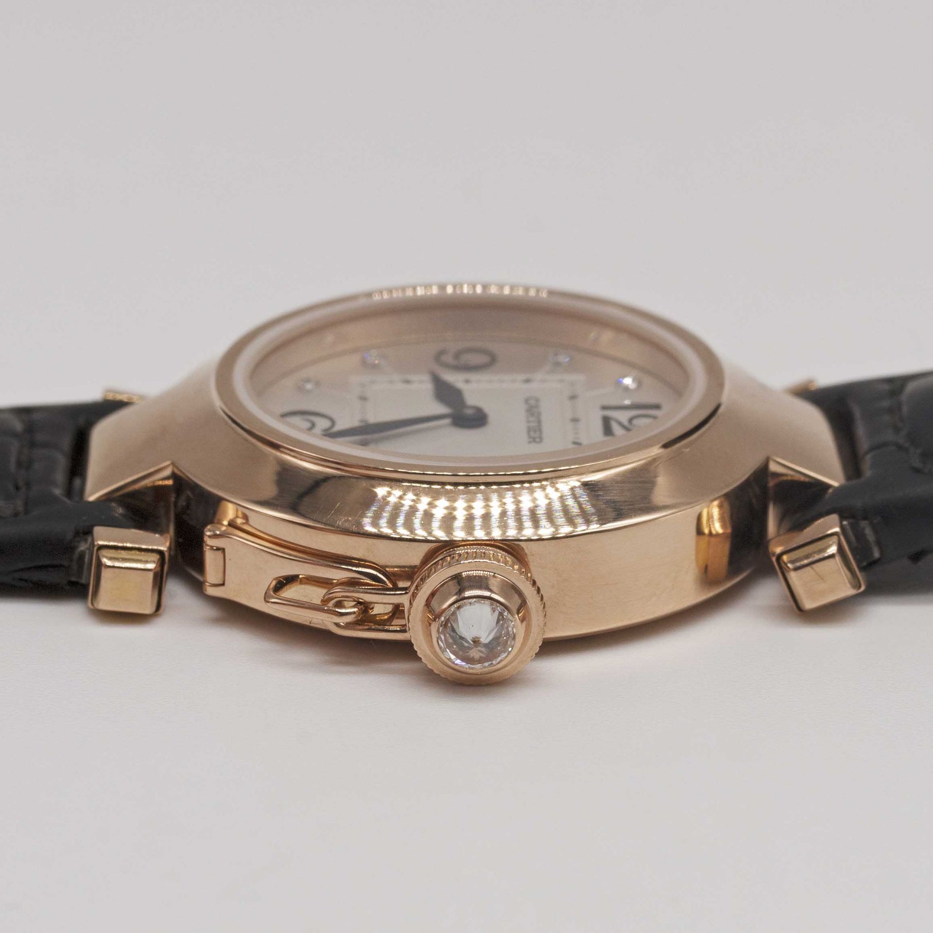 A LADIES 18K SOLID ROSE GOLD CARTIER PASHA WRIST WATCH DATED 2007, REF. 2812 WITH ORIGINAL BOX, - Image 8 of 12