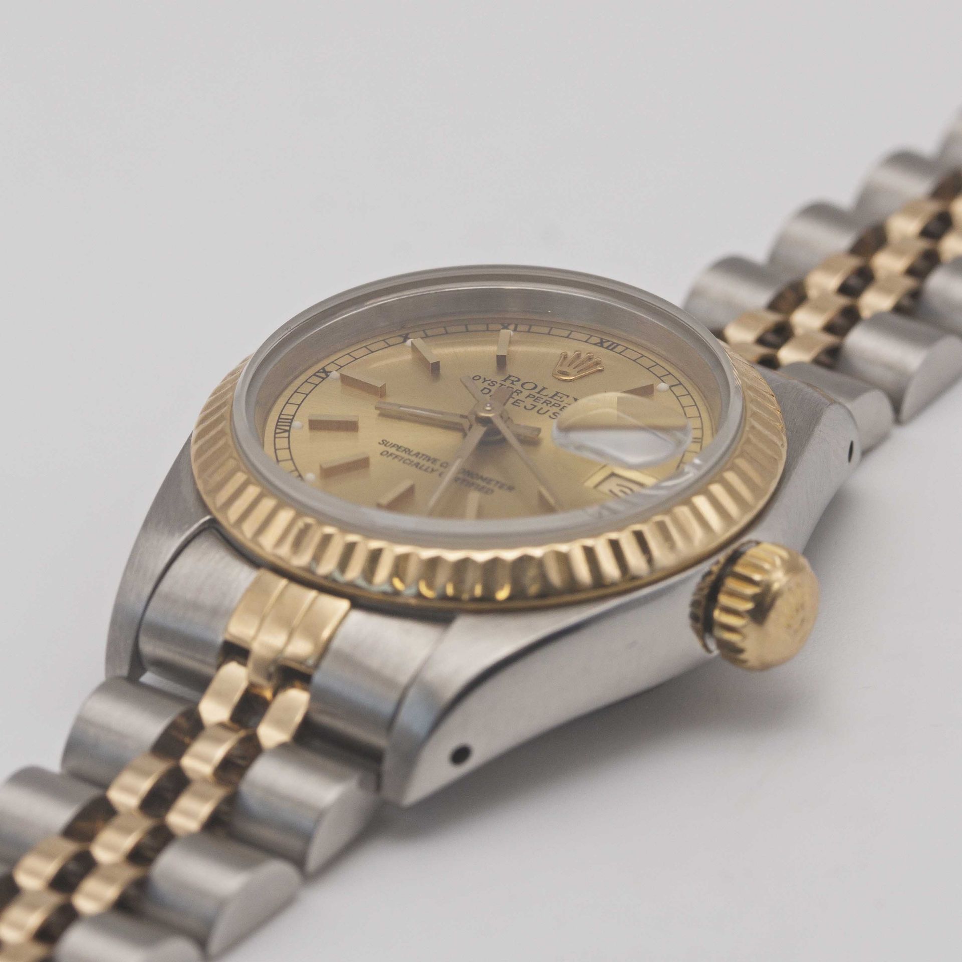 A LADIES STEEL & GOLD ROLEX OYSTER PERPETUAL DATEJUST BRACELET WATCH CIRCA 2000, REF. 69173 WITH - Image 10 of 12