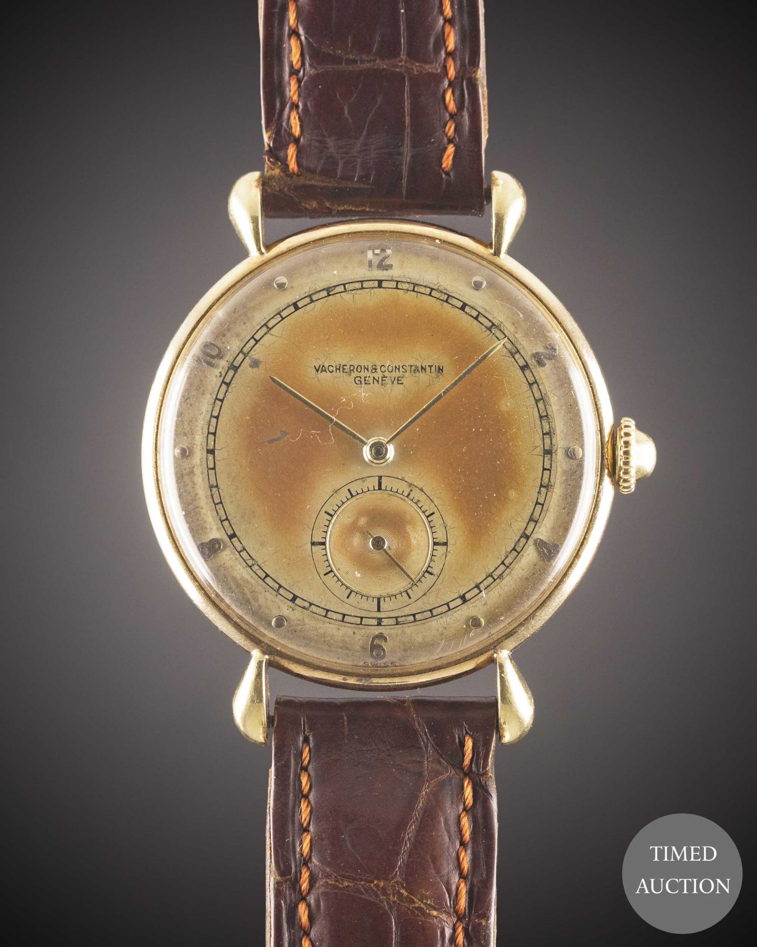 A GENTLEMAN'S LARGE SIZE 18K SOLID GOLD VACHERON & CONSTANTIN WRIST WATCH CIRCA 1950, WITH "CREME