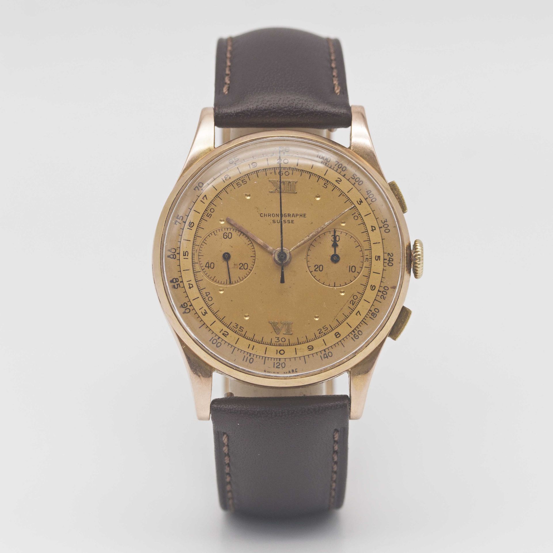 A GENTLEMAN'S 18K SOLID ROSE GOLD CHRONOGRAPHE SUISSE WRIST WATCH CIRCA 1940s Movement: Manual wind. - Image 2 of 9