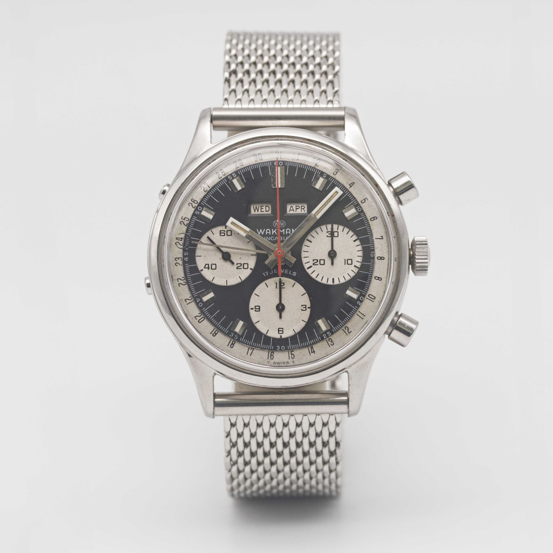 A GENTLEMAN'S LARGE SIZE STAINLESS STEEL WAKMANN TRIPLE CALENDAR CHRONOGRAPH WRIST WATCH CIRCA - Image 2 of 9