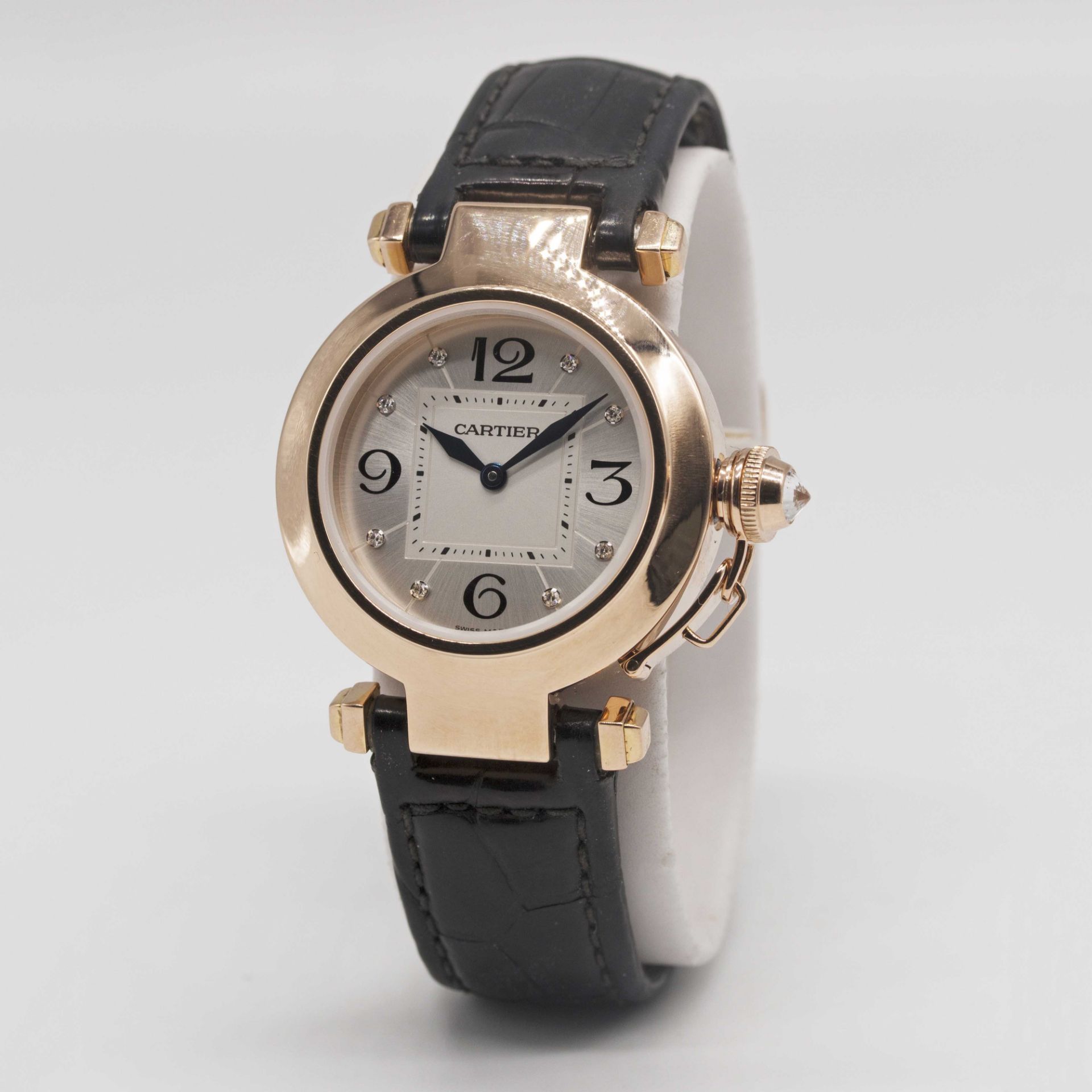 A LADIES 18K SOLID ROSE GOLD CARTIER PASHA WRIST WATCH DATED 2007, REF. 2812 WITH ORIGINAL BOX, - Image 4 of 12