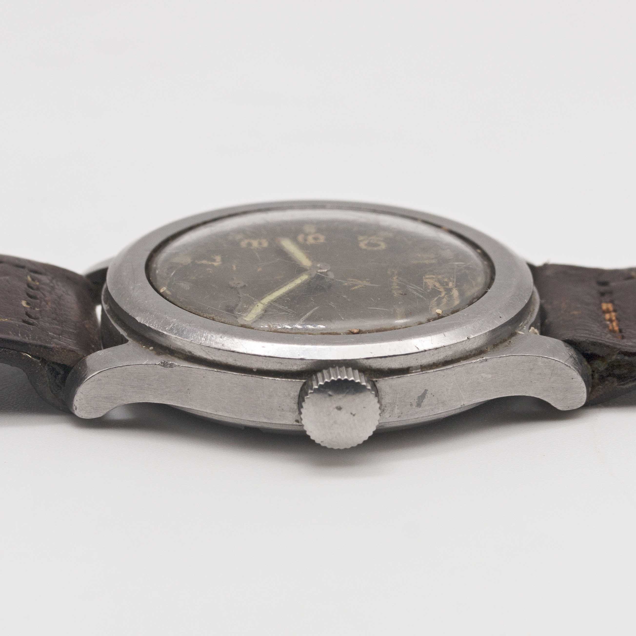 A GENTLEMAN'S STAINLESS STEEL BRITISH MILITARY CYMA W.W.W. WRIST WATCH CIRCA 1945, PART OF THE " - Image 9 of 9