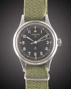 A GENTLEMAN'S STAINLESS STEEL BRITISH MILITARY HAMILTON RAF PILOTS WRIST WATCH CIRCA 1960s Movement: