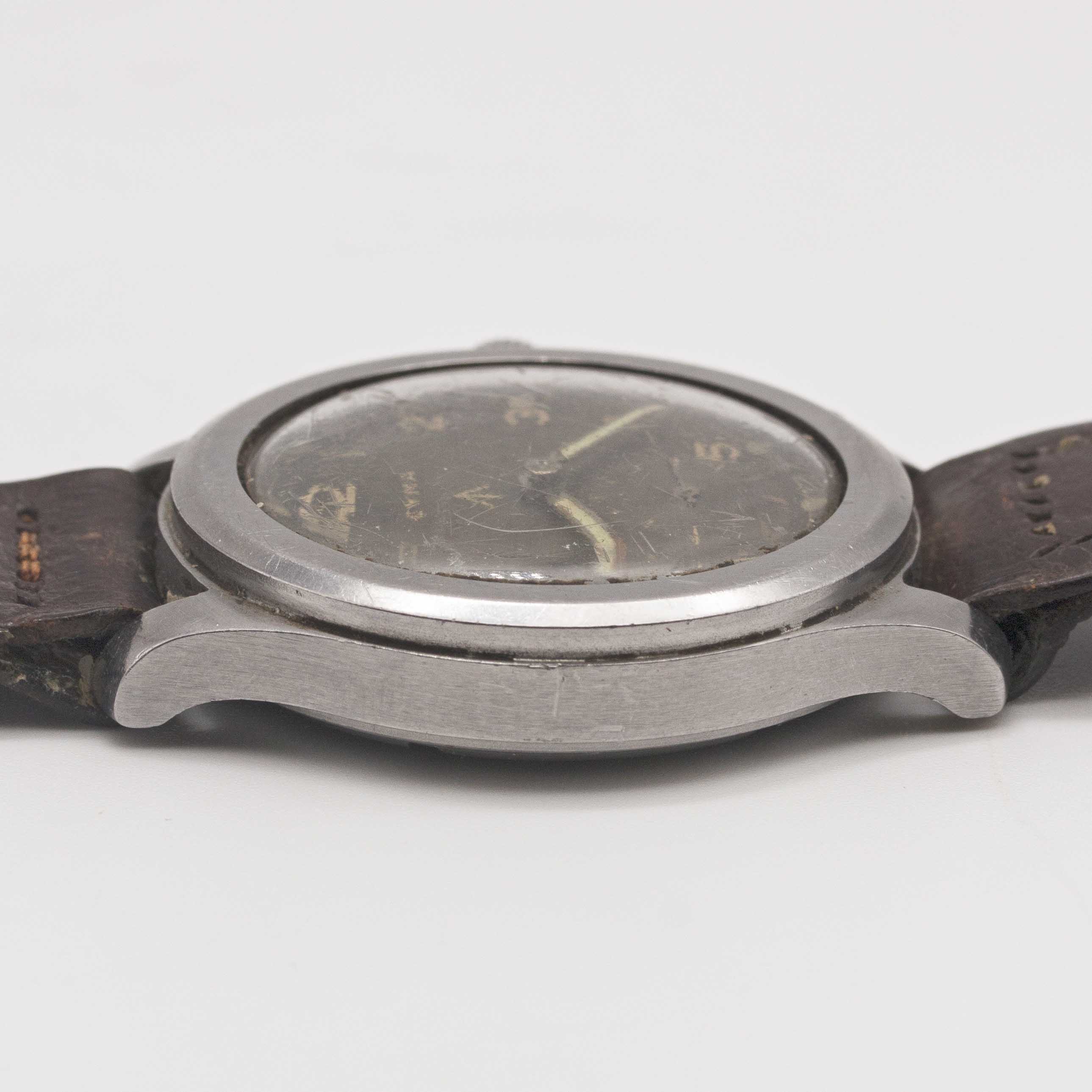 A GENTLEMAN'S STAINLESS STEEL BRITISH MILITARY CYMA W.W.W. WRIST WATCH CIRCA 1945, PART OF THE " - Image 8 of 9