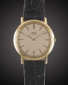A GENTLEMAN'S 18K SOLID YELLOW GOLD PIAGET "ULTRA THIN" AUTOMATIC WRIST WATCH CIRCA 1970s, REF.