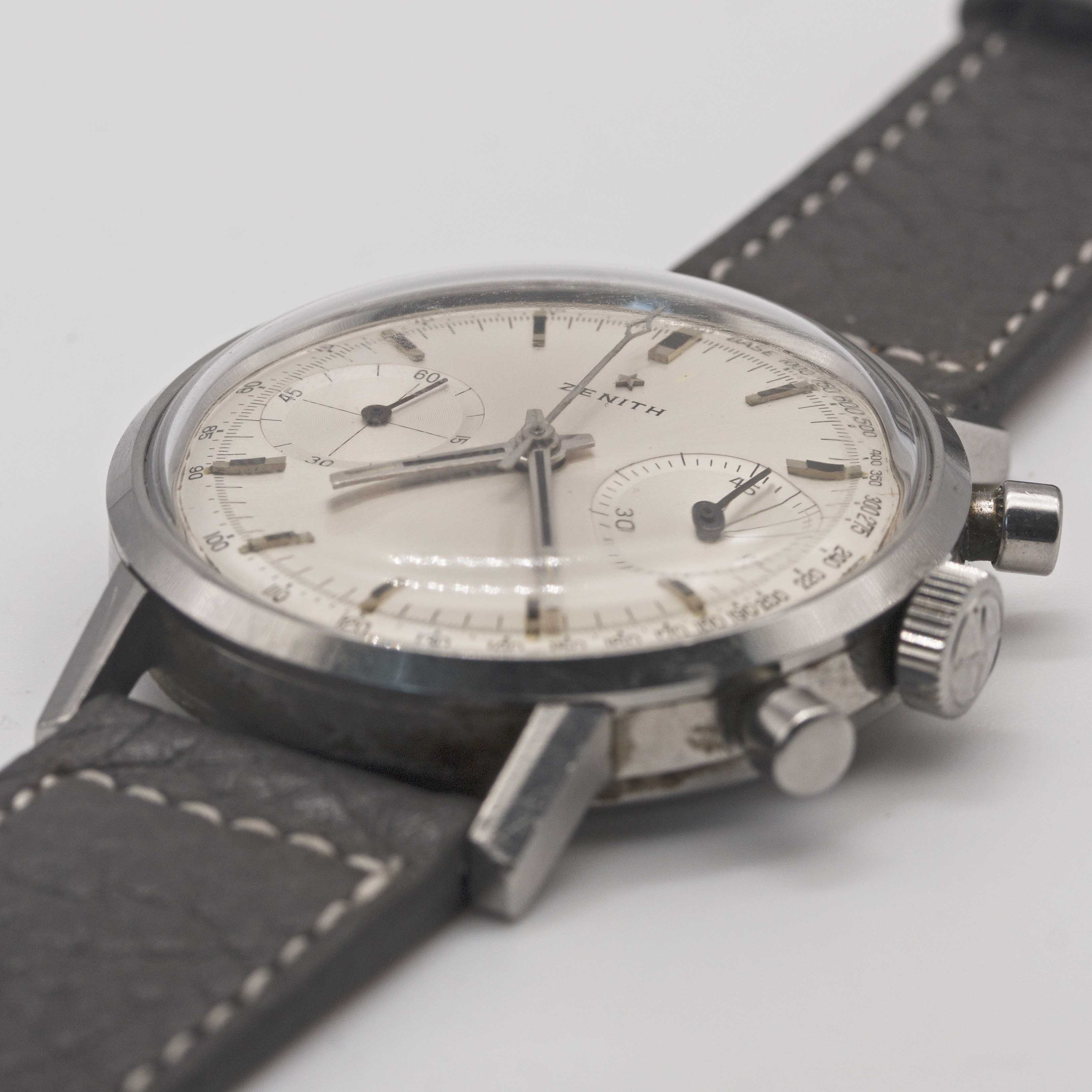 A GENTLEMAN'S STAINLESS STEEL ZENITH CHRONOGRAPH WRIST WATCH CIRCA 1960s, REF. A271  Movement: - Image 3 of 9