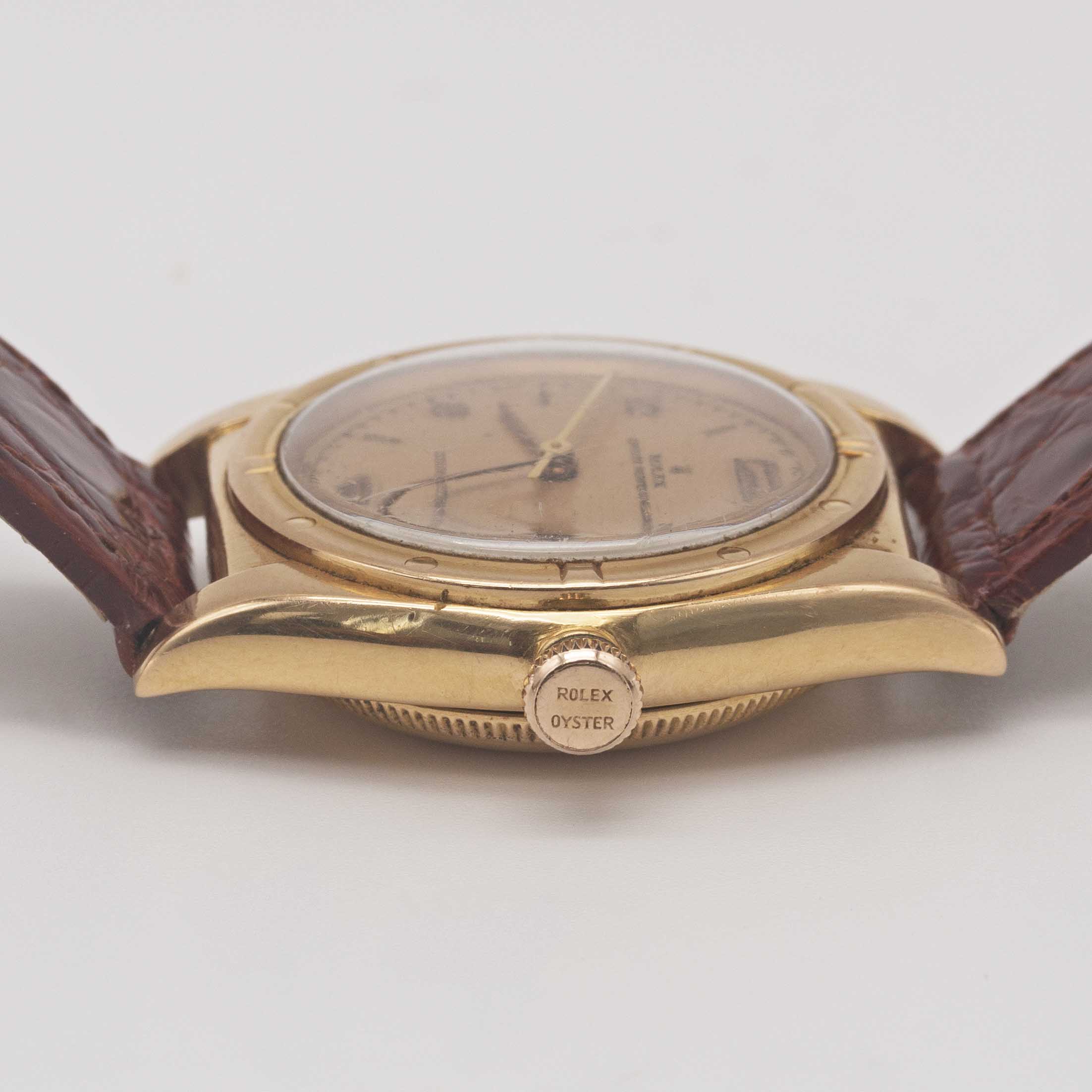 A GENTLEMAN'S 18K SOLID YELLOW GOLD ROLEX OYSTER PERPETUAL CHRONOMETRE "BUBBLE BACK" WRIST WATCH - Image 9 of 10
