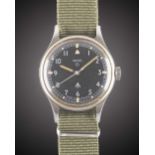 A GENTLEMAN'S STAINLESS STEEL BRITISH MILITARY RAF SMITHS WRIST WATCH DATED 1967, WITH RARE RAF