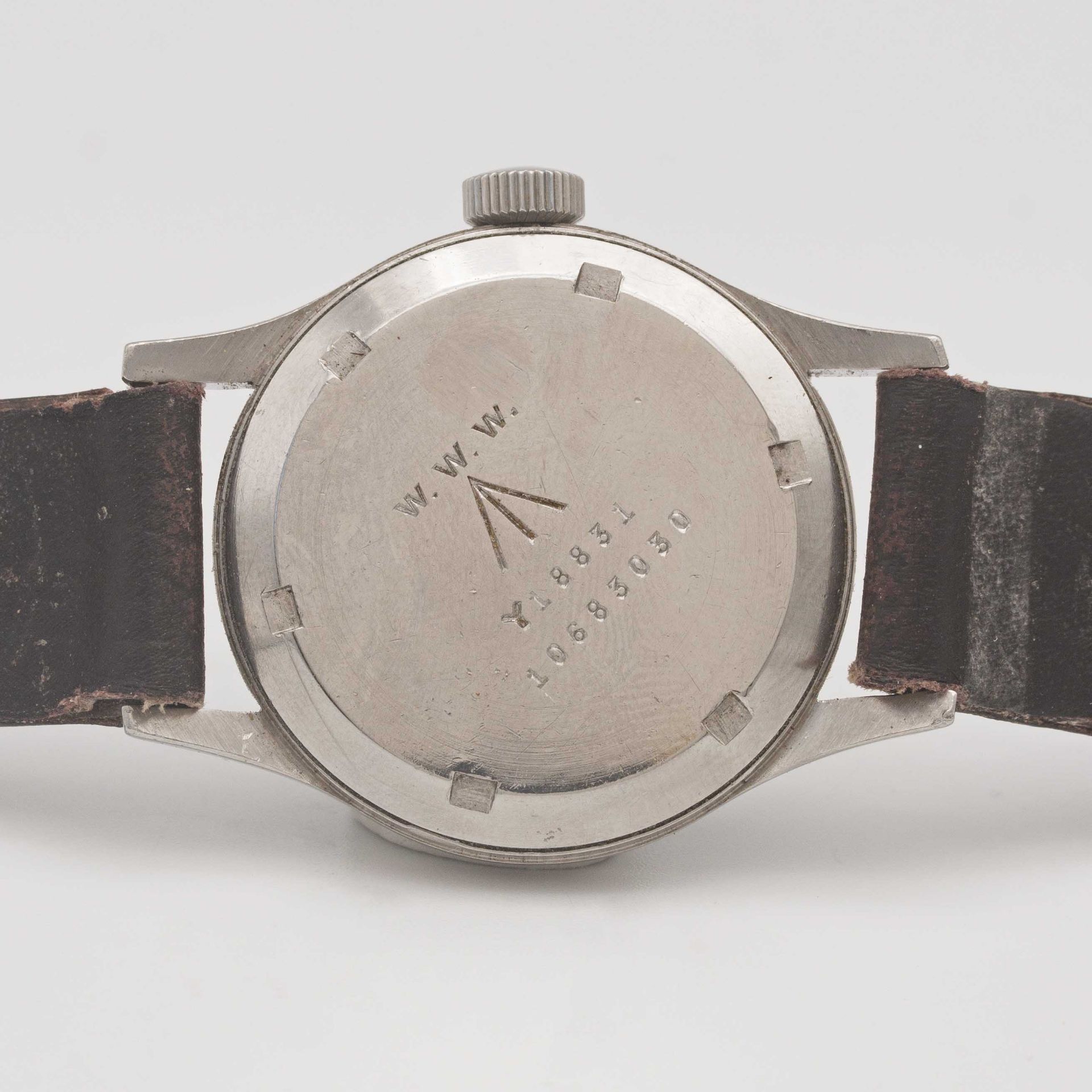 A GENTLEMAN'S STAINLESS STEEL BRITISH MILITARY OMEGA W.W.W. WRIST WATCH CIRCA 1945, PART OF THE " - Image 6 of 9