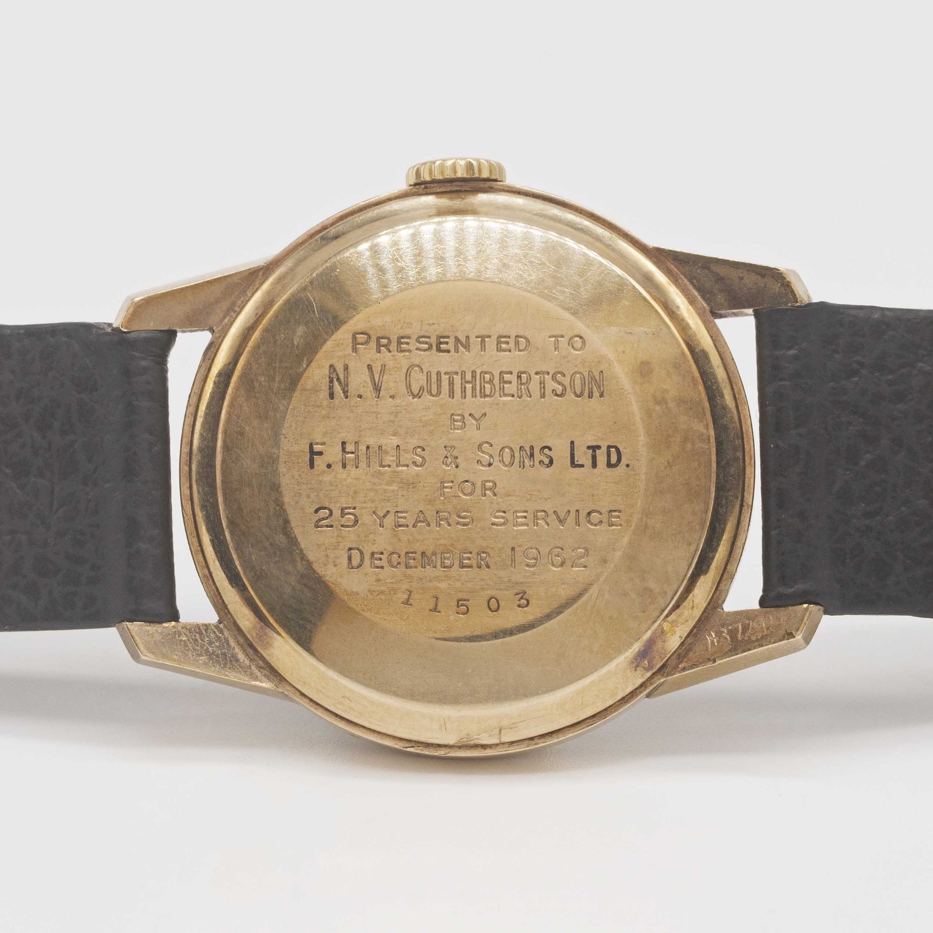 A GENTLEMAN'S 9CT SOLID GOLD JAEGER LECOULTRE WRIST WATCH CIRCA 1960s Movement: Manual wind, cal. - Image 5 of 7