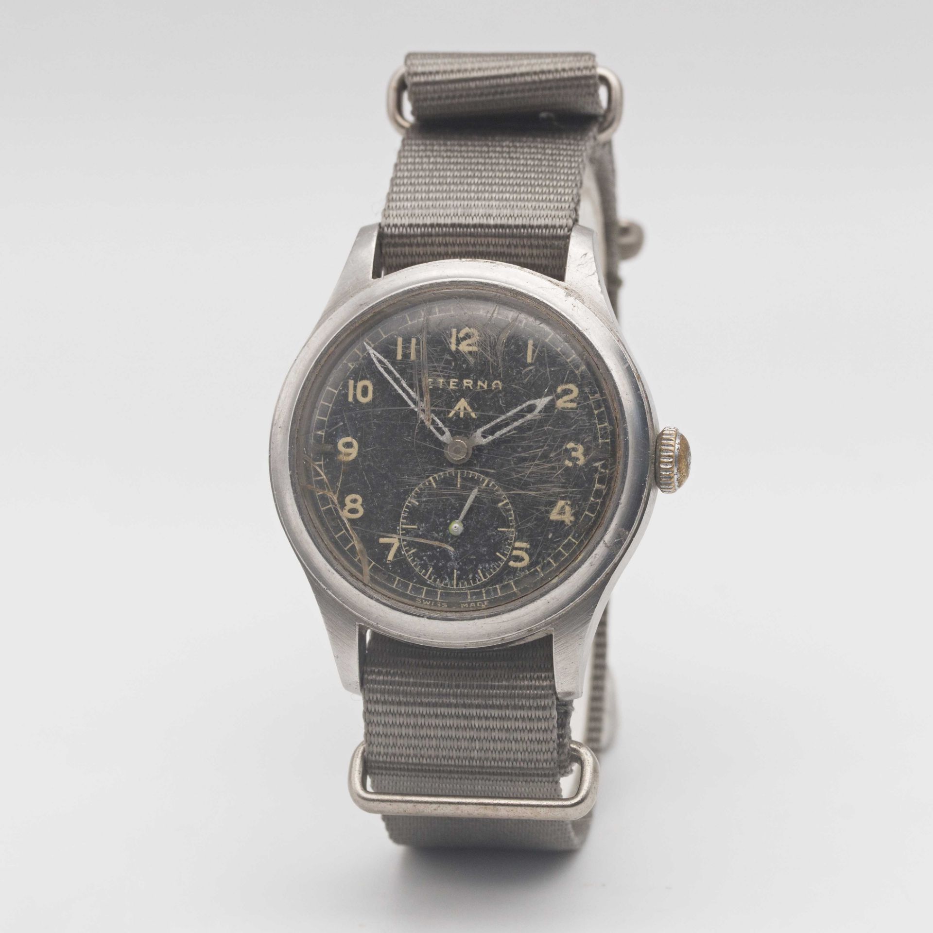 A GENTLEMAN'S STAINLESS STEEL BRITISH MILITARY ETERNA W.W.W. WRIST WATCH CIRCA 1940s, PART OF THE " - Image 4 of 10