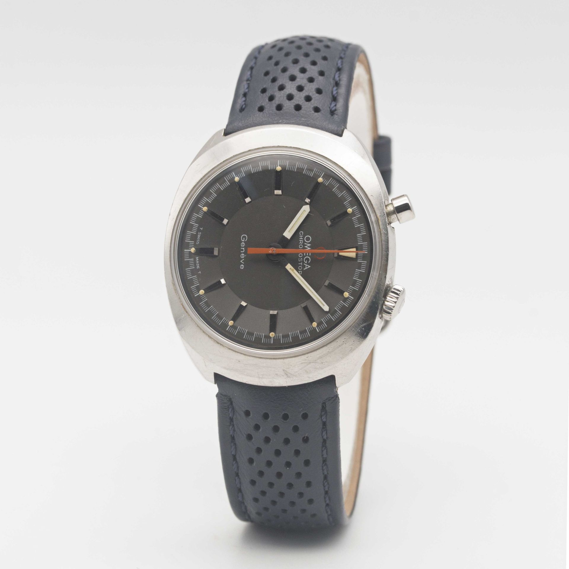 A GENTLEMAN'S STAINLESS STEEL OMEGA CHRONOSTOP DRIVERS WRIST WATCH CIRCA 1967, REF. 145.010 WITH - Image 4 of 9