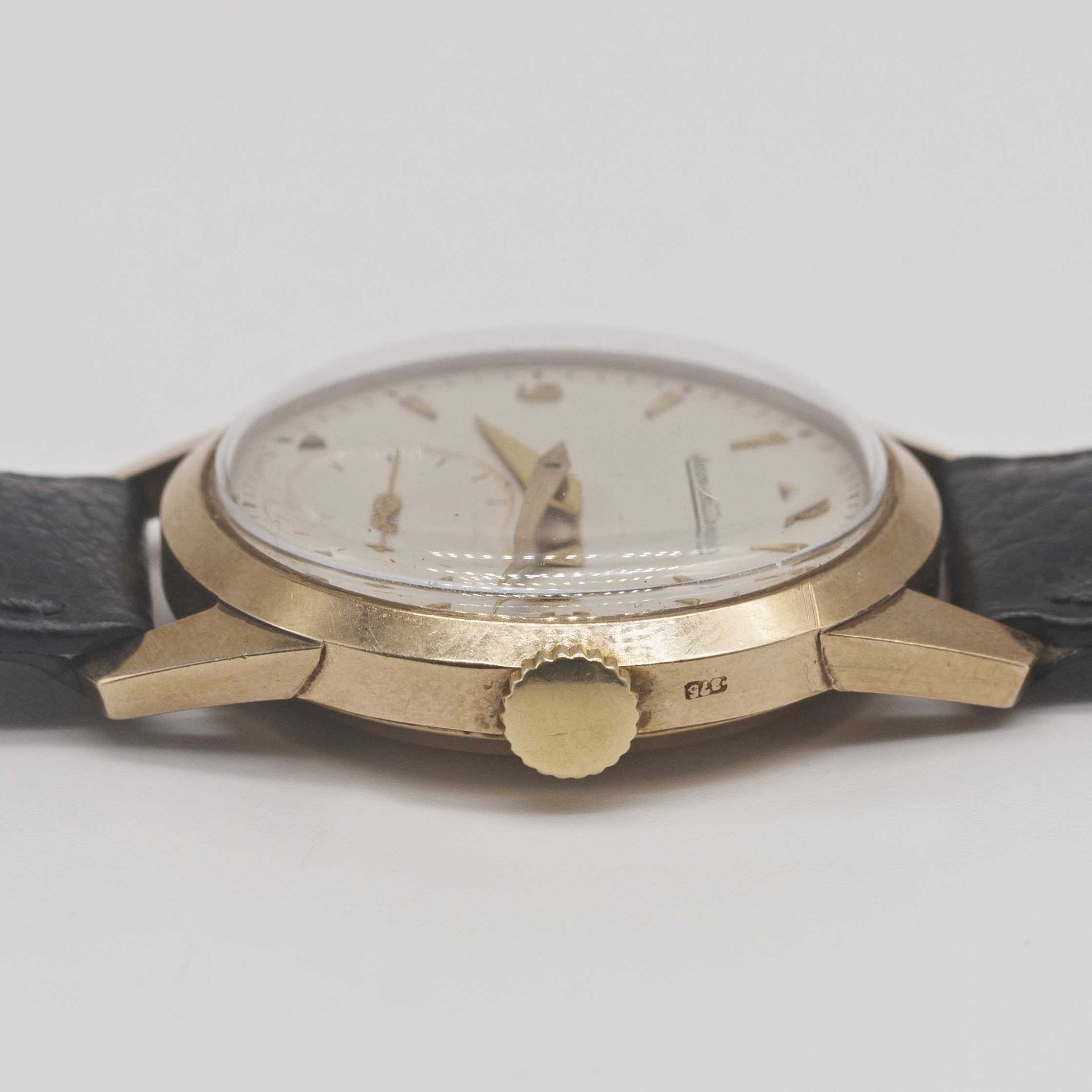 A GENTLEMAN'S 9CT SOLID GOLD JAEGER LECOULTRE WRIST WATCH CIRCA 1960s Movement: Manual wind, cal. - Image 6 of 7