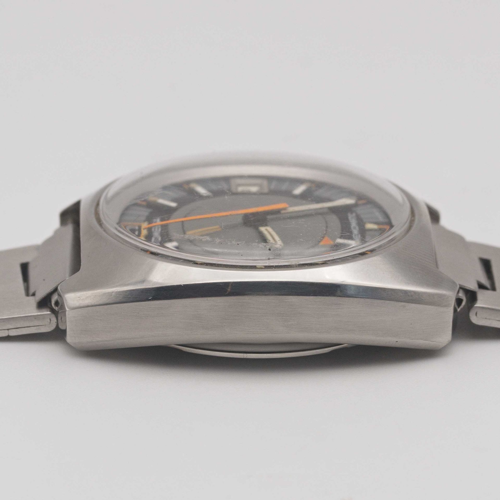 A GENTLEMAN'S STAINLESS STEEL OMEGA SEAMASTER MEMOMATIC ALARM BRACELET WATCH CIRCA 1971, REF. 166. - Image 10 of 10