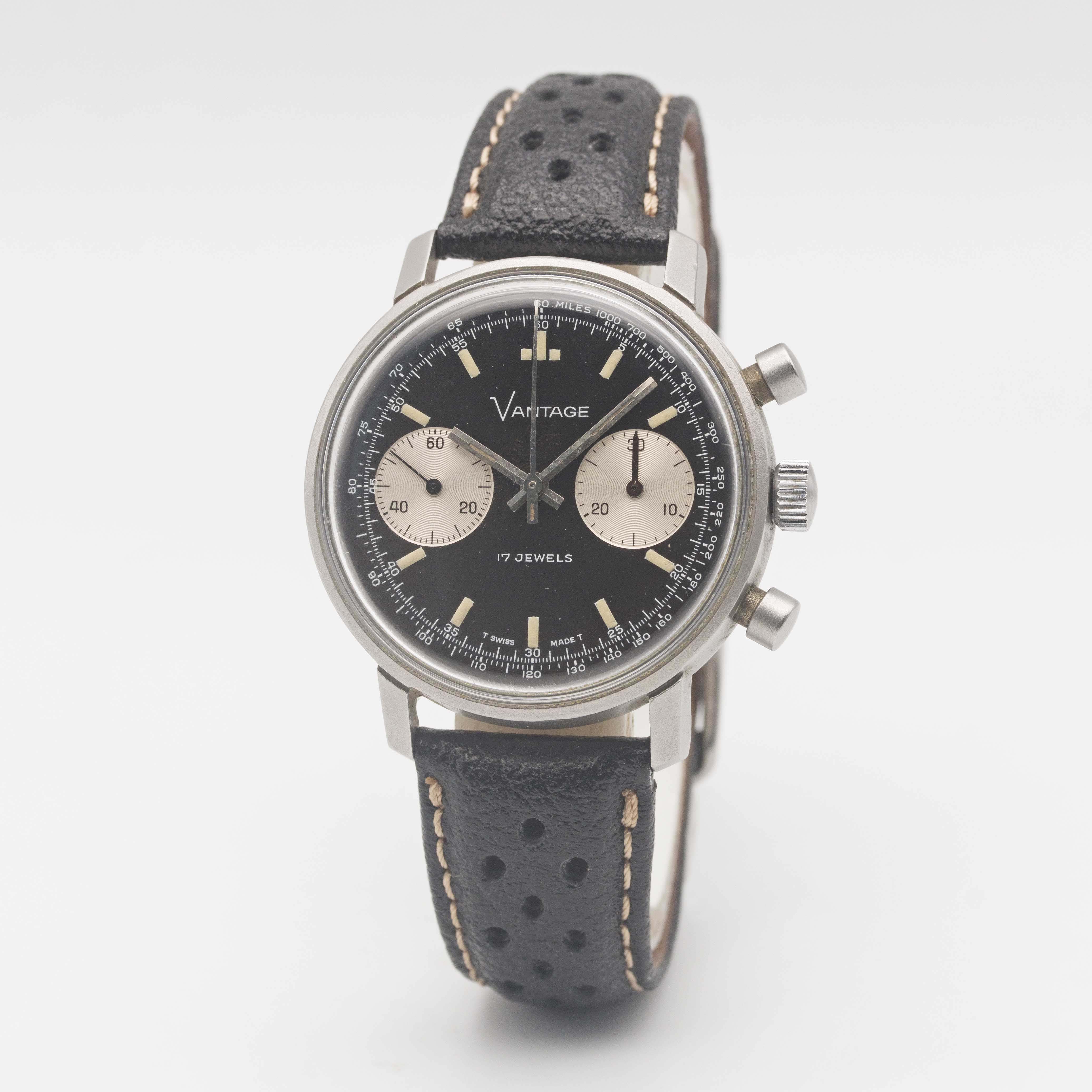 A GENTLEMAN'S STAINLESS STEEL VANTAGE CHRONOGRAPH WRIST WATCH CIRCA 1970, WITH GLOSS BLACK DIAL - Image 4 of 9