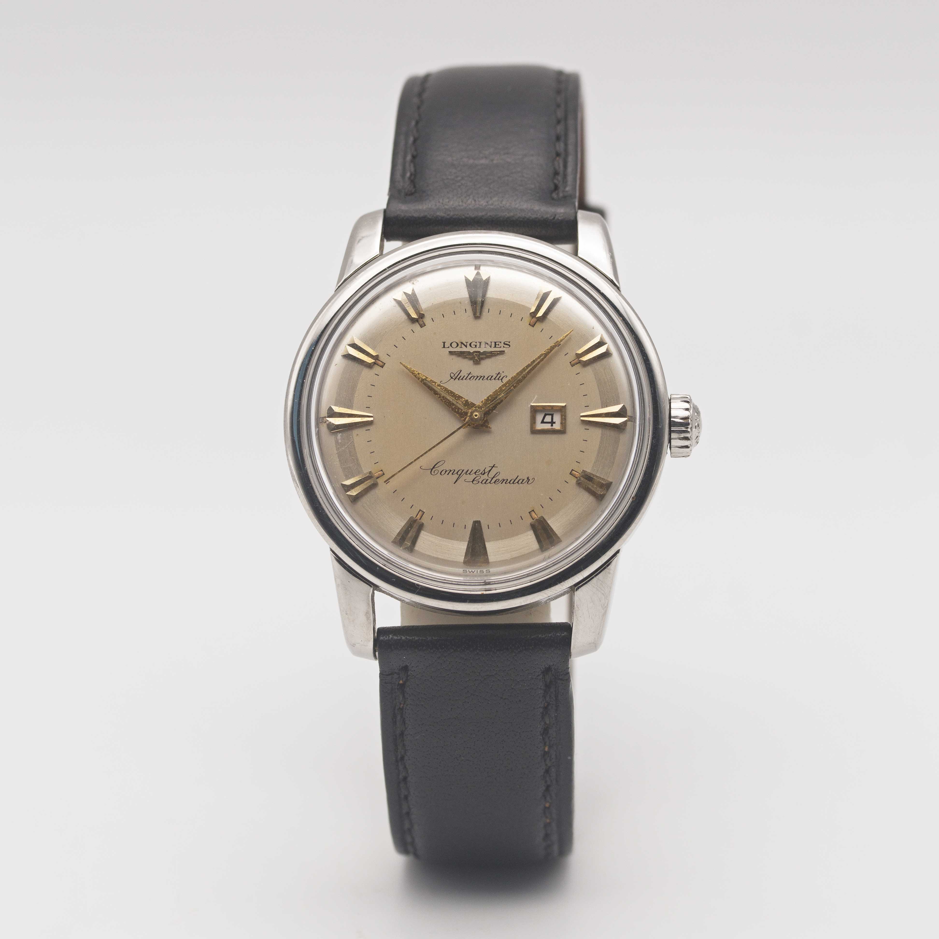 A GENTLEMAN'S STAINLESS STEEL LONGINES CONQUEST CALENDAR AUTOMATIC WRIST WATCH CIRCA 1957, REF. 9004 - Image 2 of 10