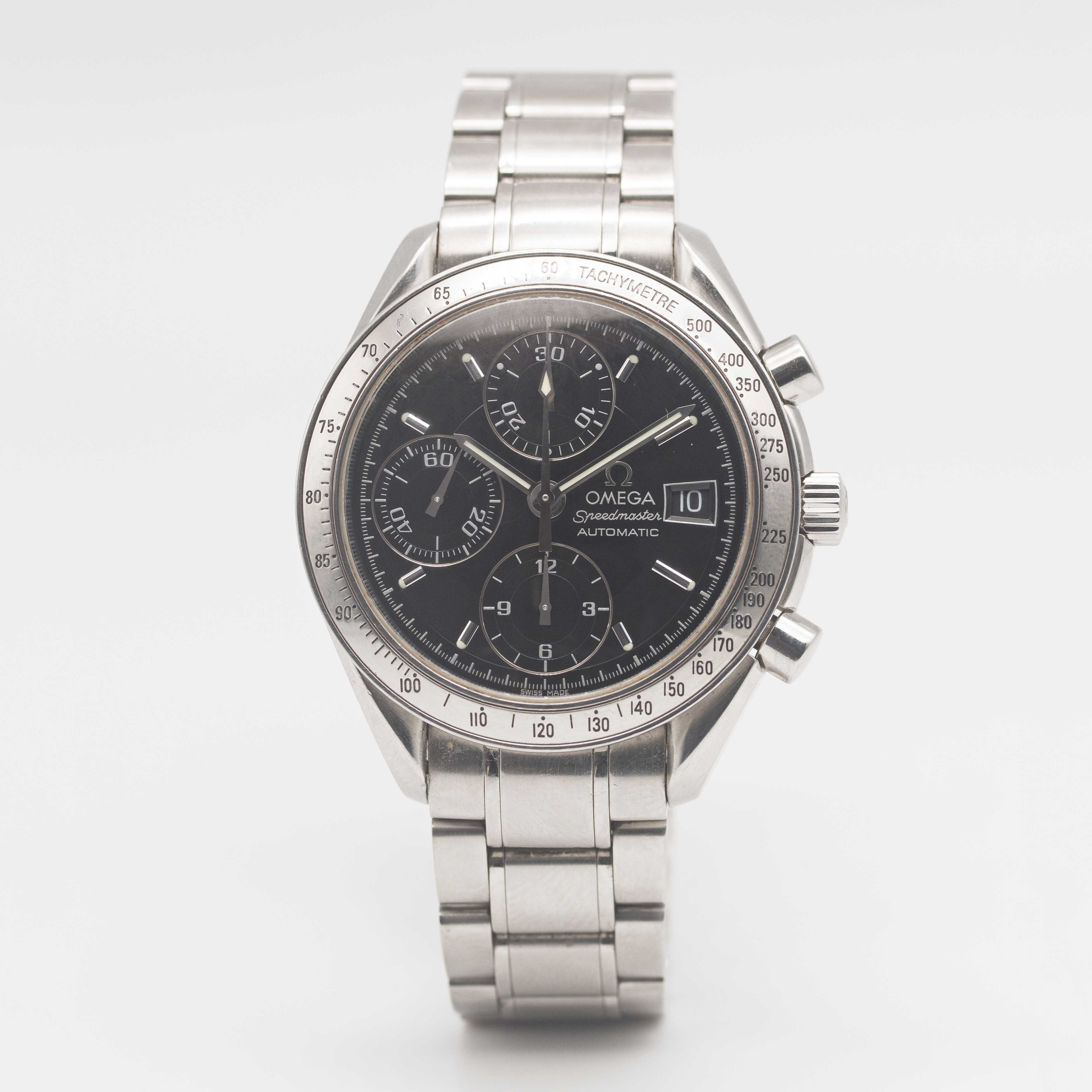 A GENTLEMAN'S STAINLESS STEEL OMEGA SPEEDMASTER AUTOMATIC CHRONOGRAPH BRACELET WATCH CIRCA 1999, - Image 2 of 9