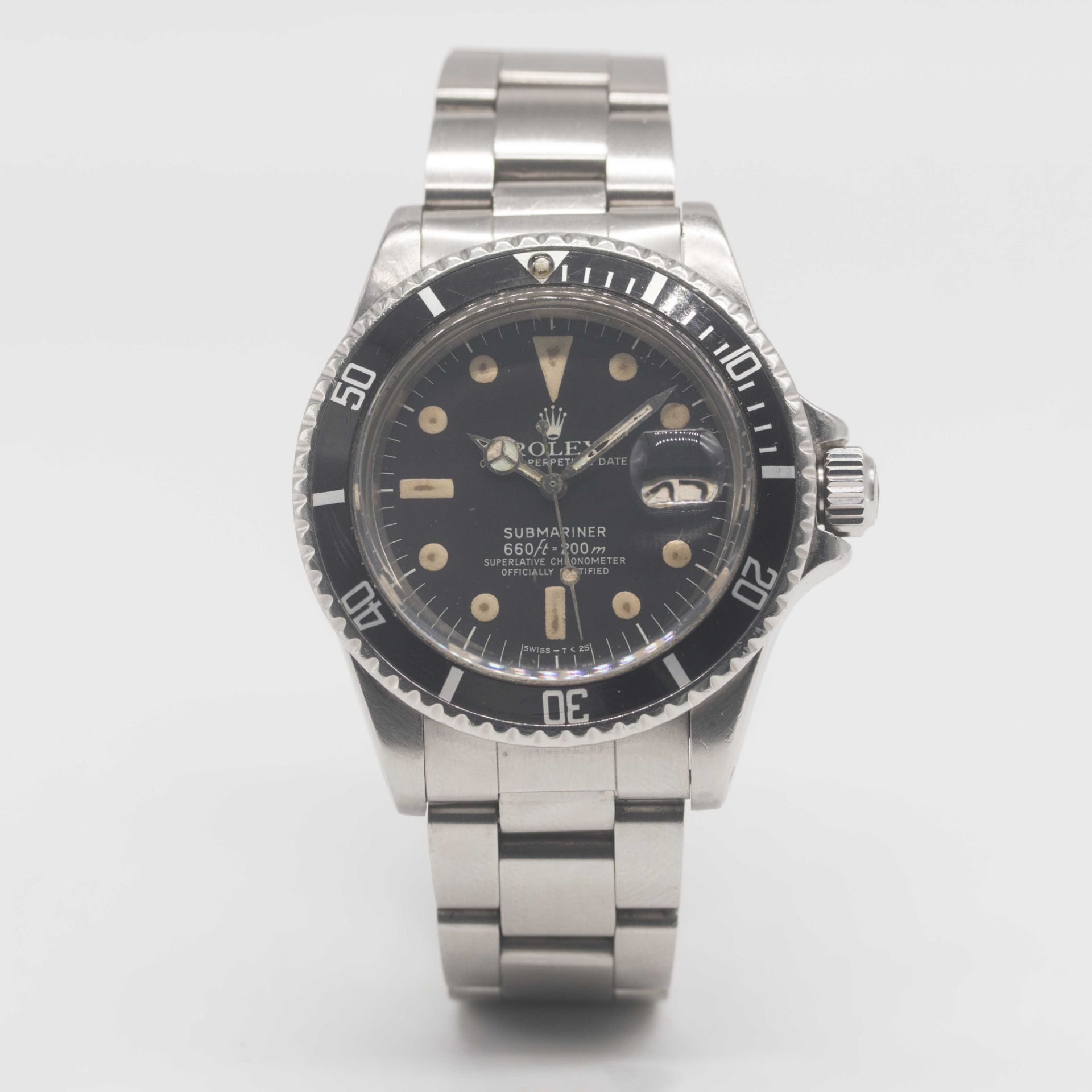 A GENTLEMAN'S STAINLESS STEEL ROLEX OYSTER PERPETUAL DATE SUBMARINER BRACELET WATCH CIRCA 1978, REF. - Image 2 of 10