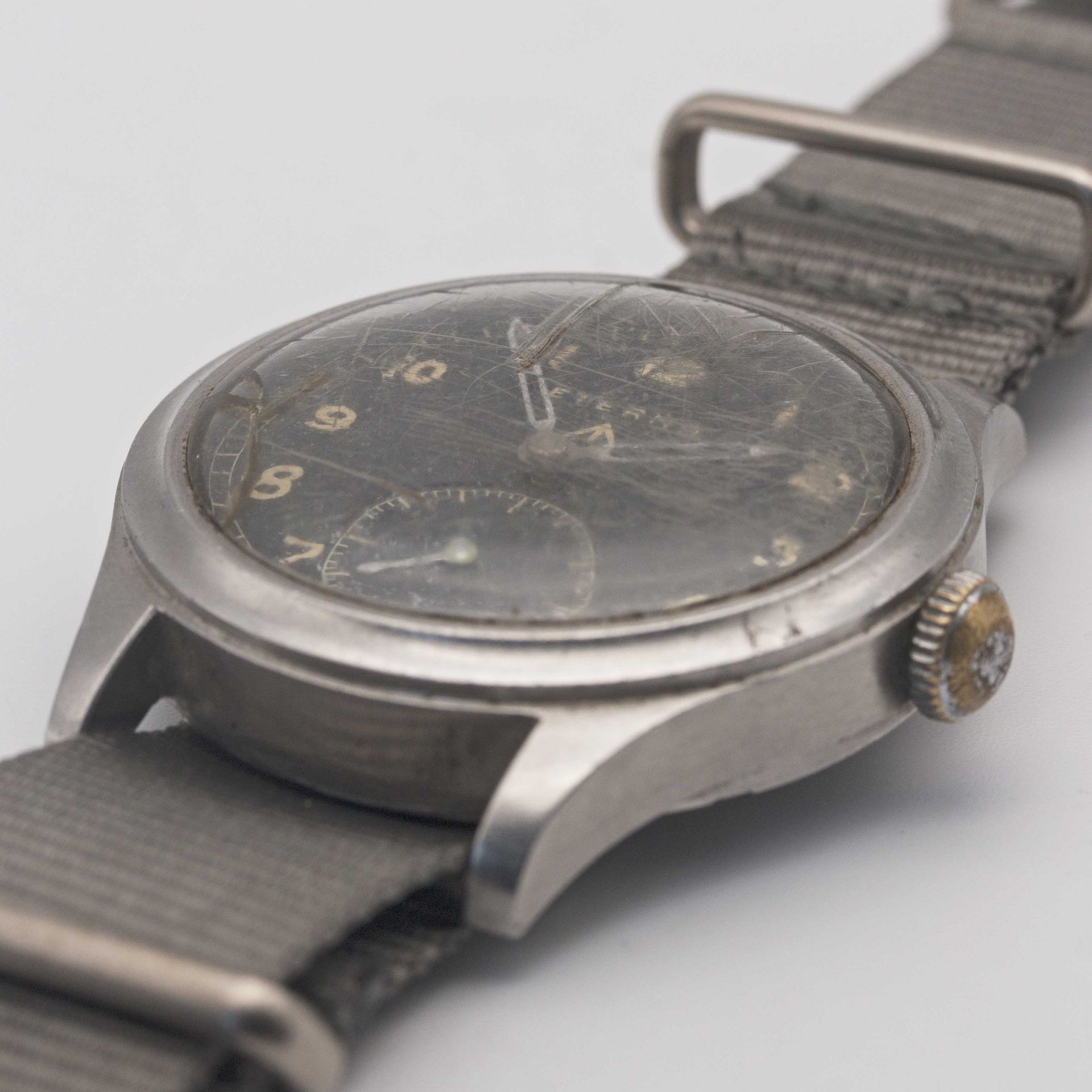 A GENTLEMAN'S STAINLESS STEEL BRITISH MILITARY ETERNA W.W.W. WRIST WATCH CIRCA 1940s, PART OF THE " - Image 3 of 10