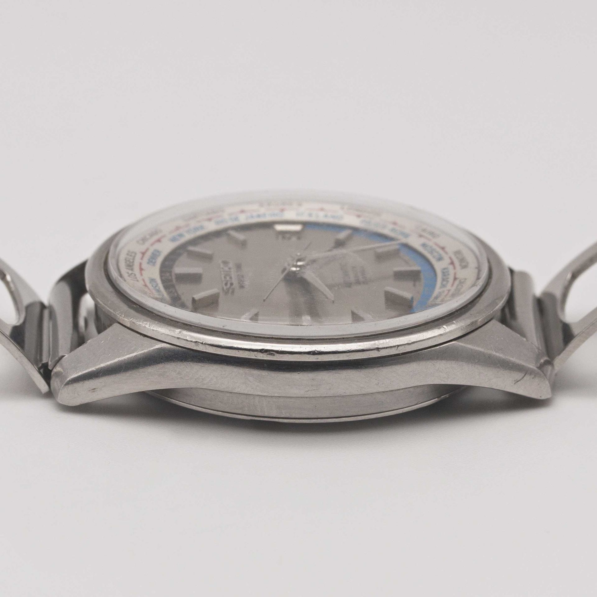 A GENTLEMAN'S STAINLESS STEEL SEIKO WORLD TIME AUTOMATIC BRACELET WATCH CIRCA 1966, REF. 6217-7010 - Image 9 of 9