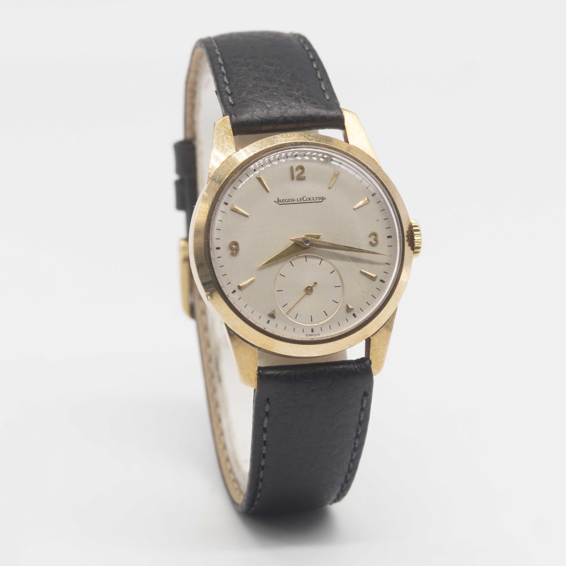 A GENTLEMAN'S 9CT SOLID GOLD JAEGER LECOULTRE WRIST WATCH CIRCA 1960s Movement: Manual wind, cal. - Image 4 of 7