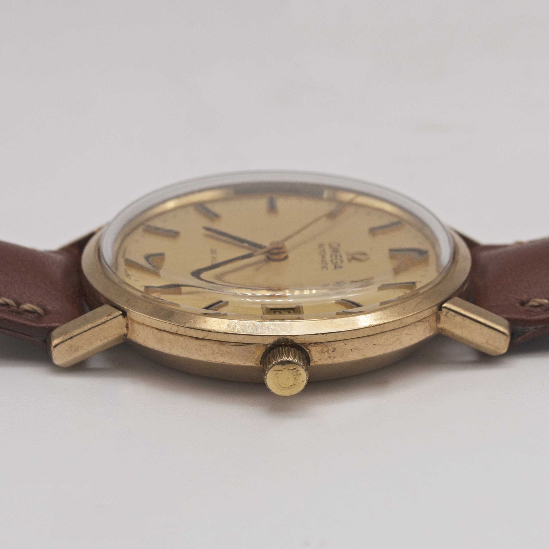 A GENTLEMAN'S 9CT SOLID GOLD OMEGA AUTOMATIC DE VILLE WRIST WATCH CIRCA 1973, REF. 166.5161 - Image 7 of 8