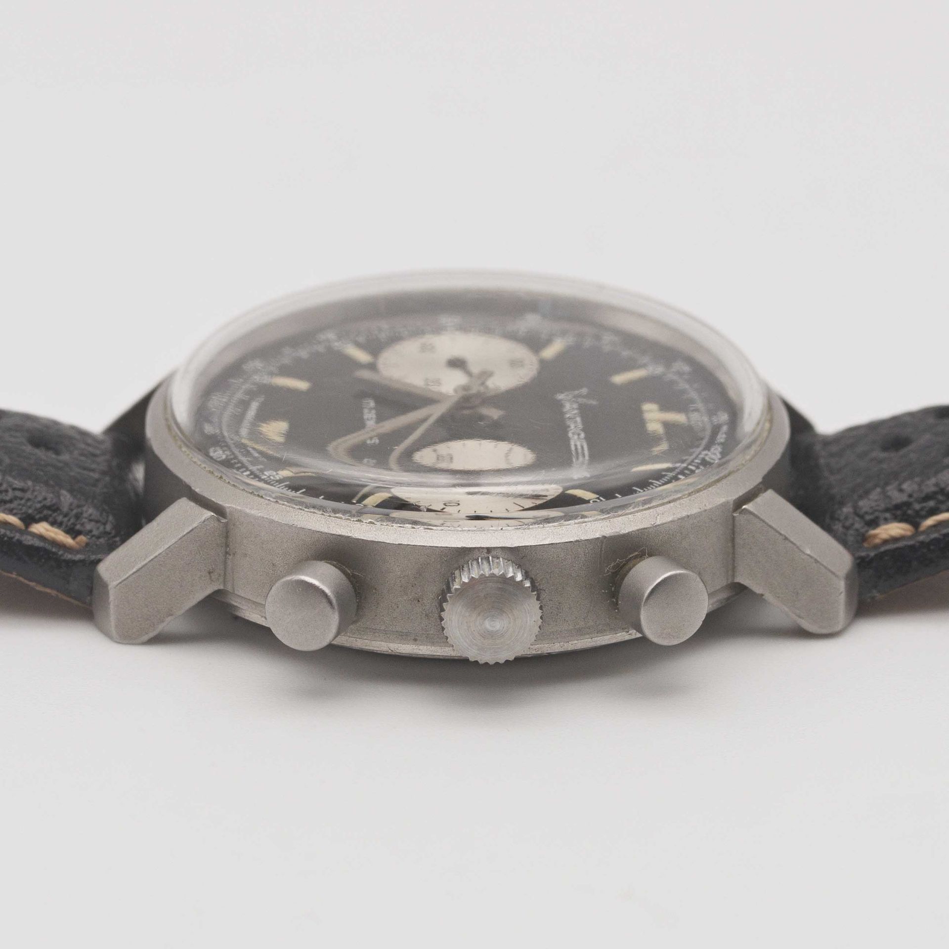 A GENTLEMAN'S STAINLESS STEEL VANTAGE CHRONOGRAPH WRIST WATCH CIRCA 1970, WITH GLOSS BLACK DIAL - Image 8 of 9