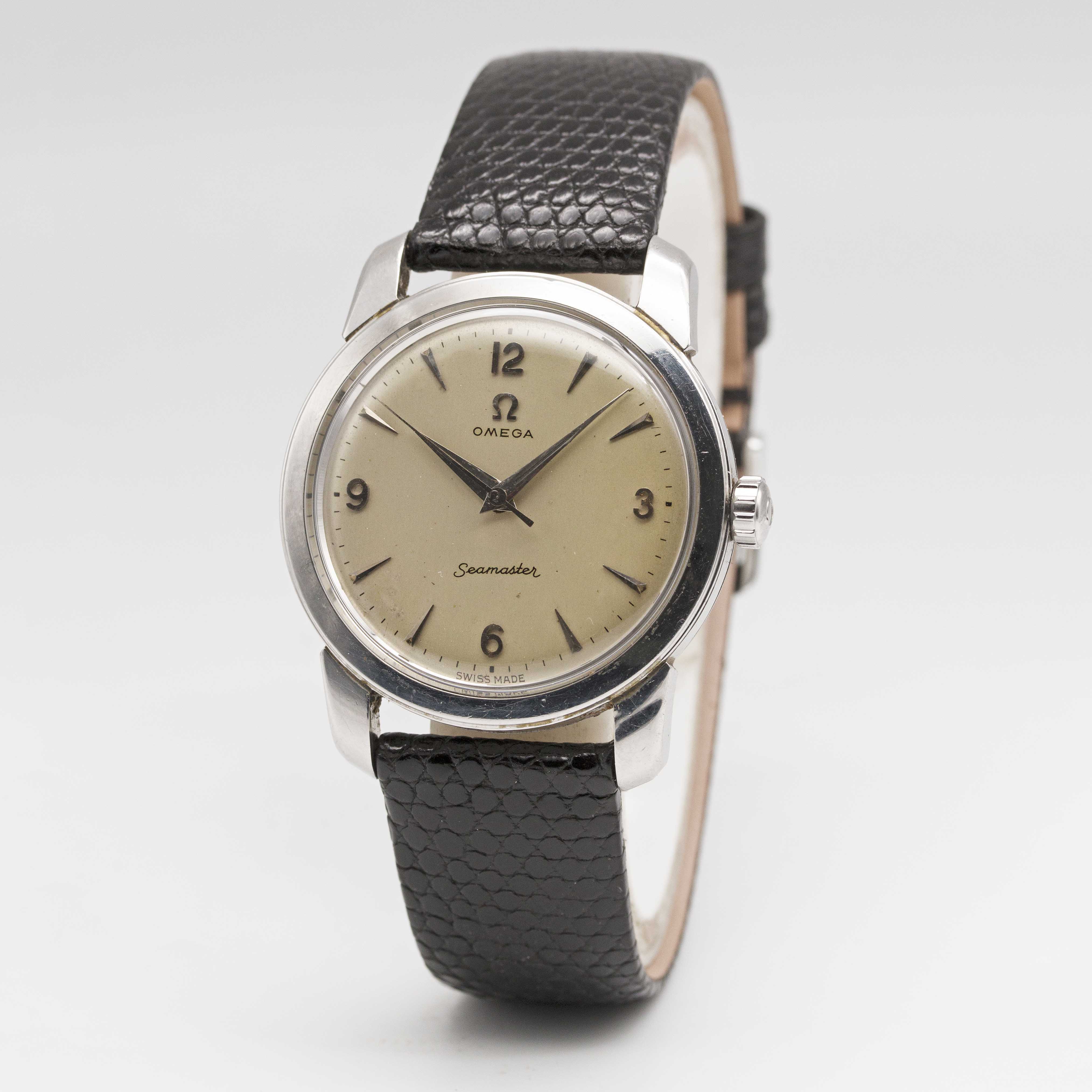 A GENTLEMAN'S STAINLESS STEEL OMEGA SEAMASTER WRIST WATCH  CIRCA 1954, WITH QUARTERLY ARABIC - Image 4 of 11