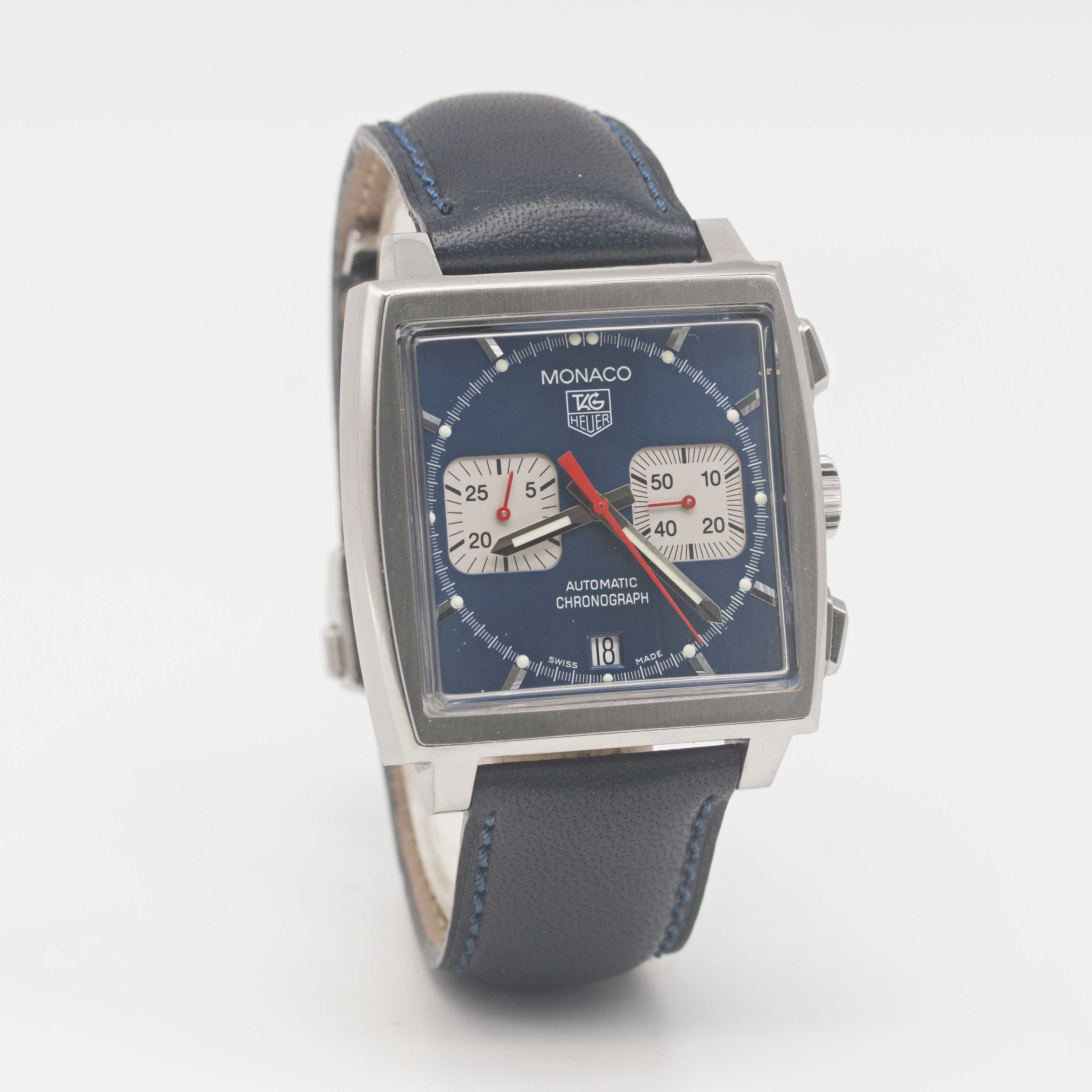 A GENTLEMAN'S STAINLESS STEEL TAG HEUER "STEVE MCQUEEN" MONACO AUTOMATIC CHRONOGRAPH WRIST WATCH - Image 5 of 10