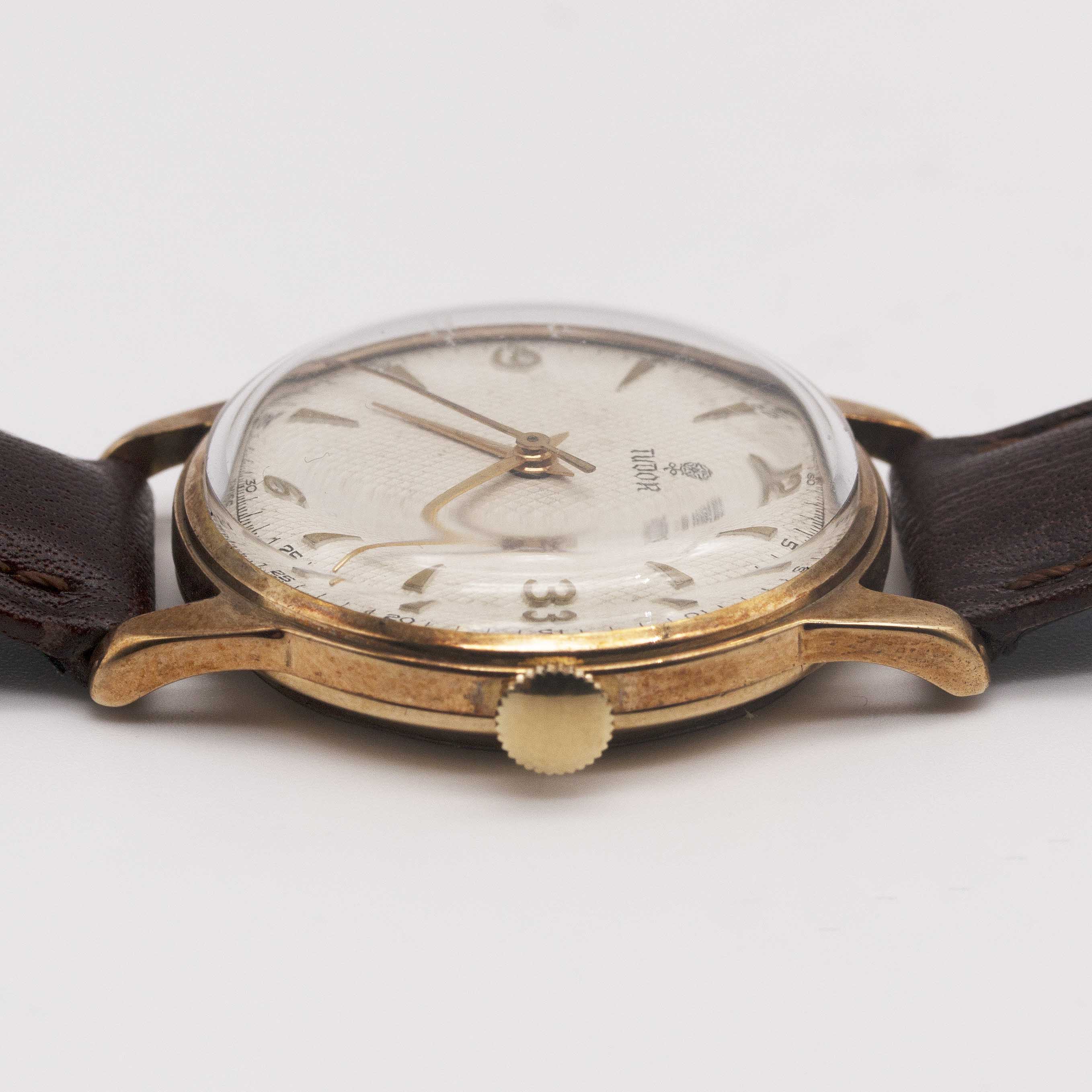 A GENTLEMAN'S 9CT SOLID GOLD ROLEX TUDOR WRIST WATCH CIRCA 1950s, REF. 12856 WITH SILVER "HONEYCOMB" - Image 9 of 10