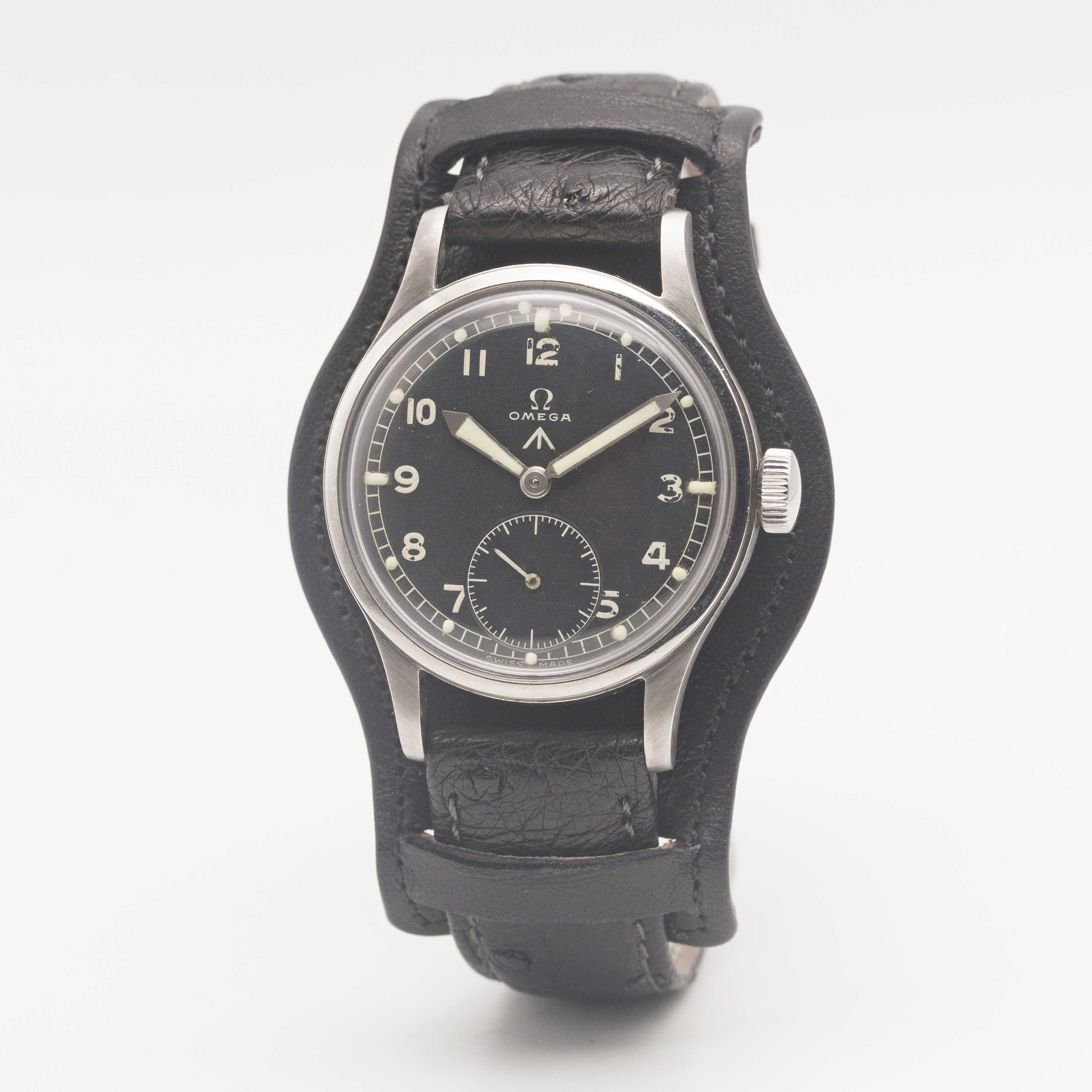 A GENTLEMAN'S STAINLESS STEEL BRITISH MILITARY OMEGA W.W.W. WRIST WATCH CIRCA 1945, PART OF THE " - Image 4 of 9