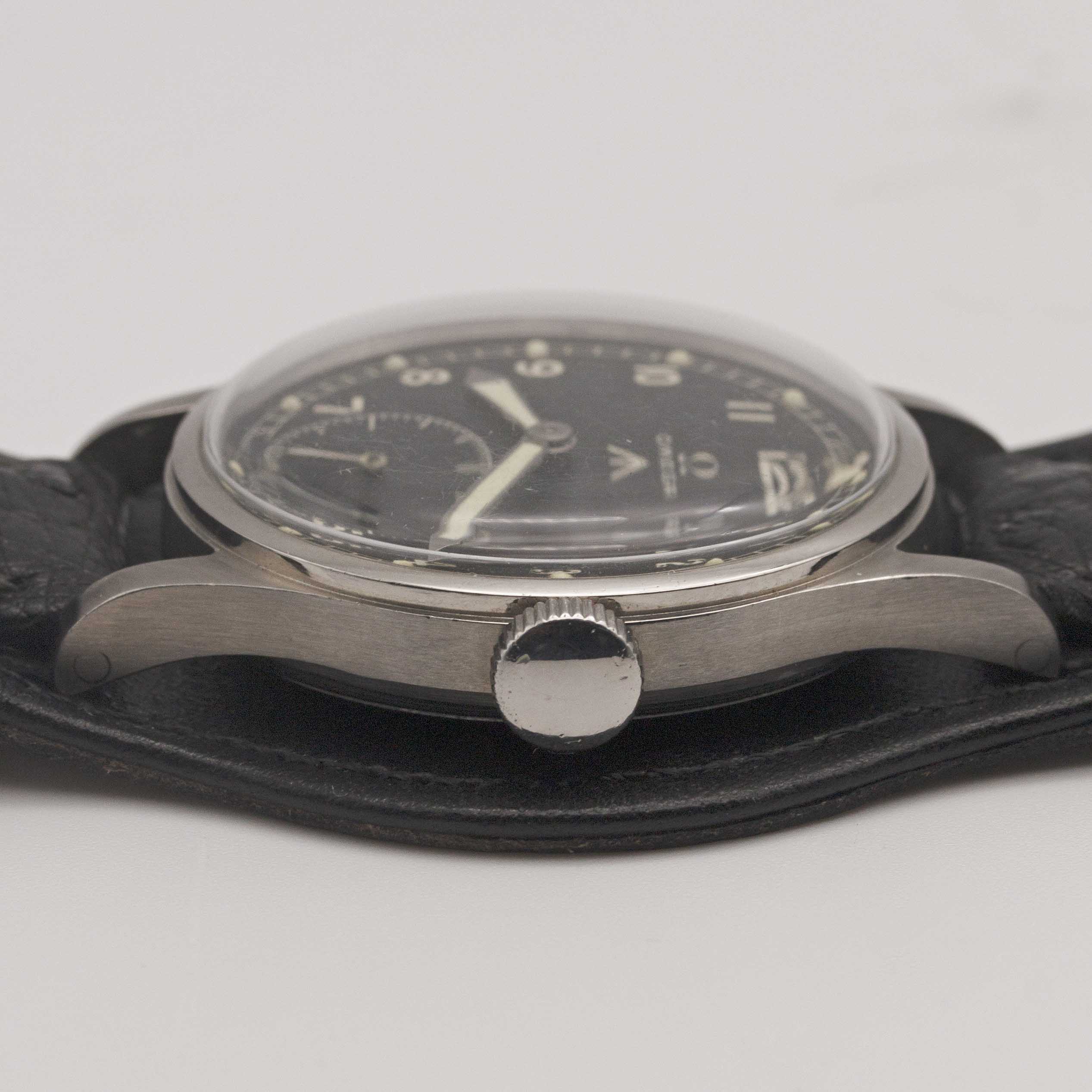 A GENTLEMAN'S STAINLESS STEEL BRITISH MILITARY OMEGA W.W.W. WRIST WATCH CIRCA 1945, PART OF THE " - Image 8 of 9