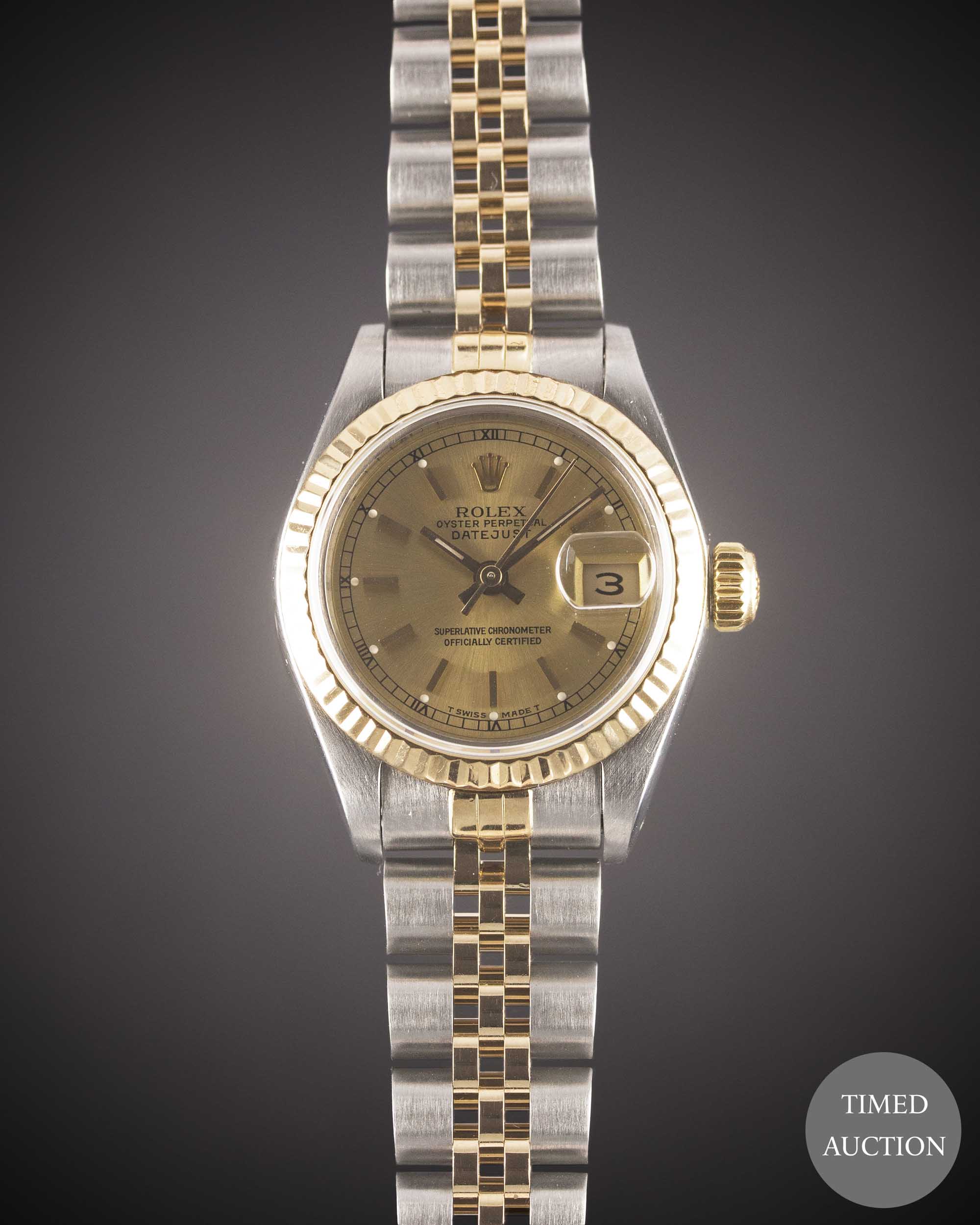 A LADIES STEEL & GOLD ROLEX OYSTER PERPETUAL DATEJUST BRACELET WATCH CIRCA 2000, REF. 69173 WITH